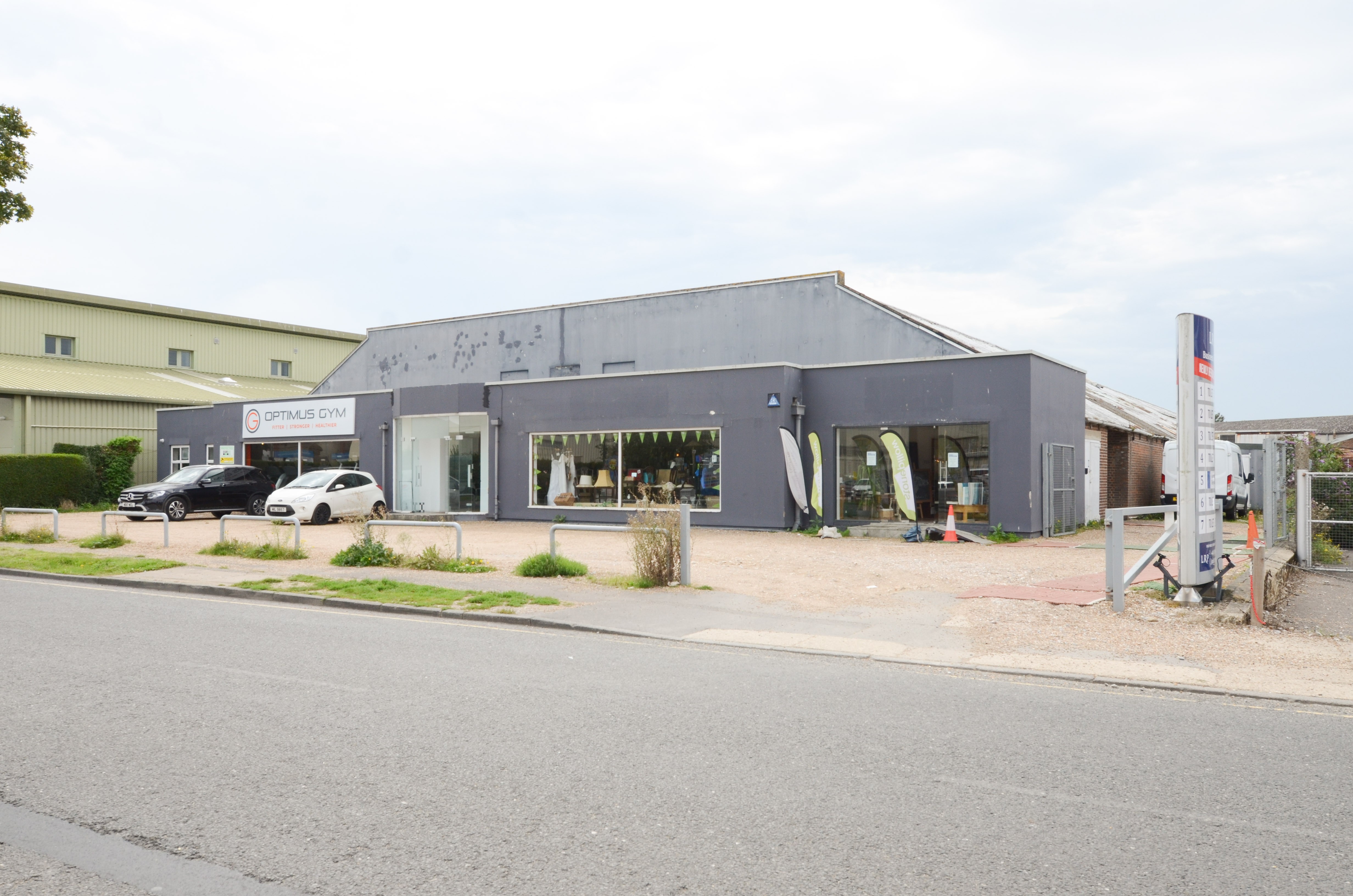 Leasehold Industrial/Warehouse Investment