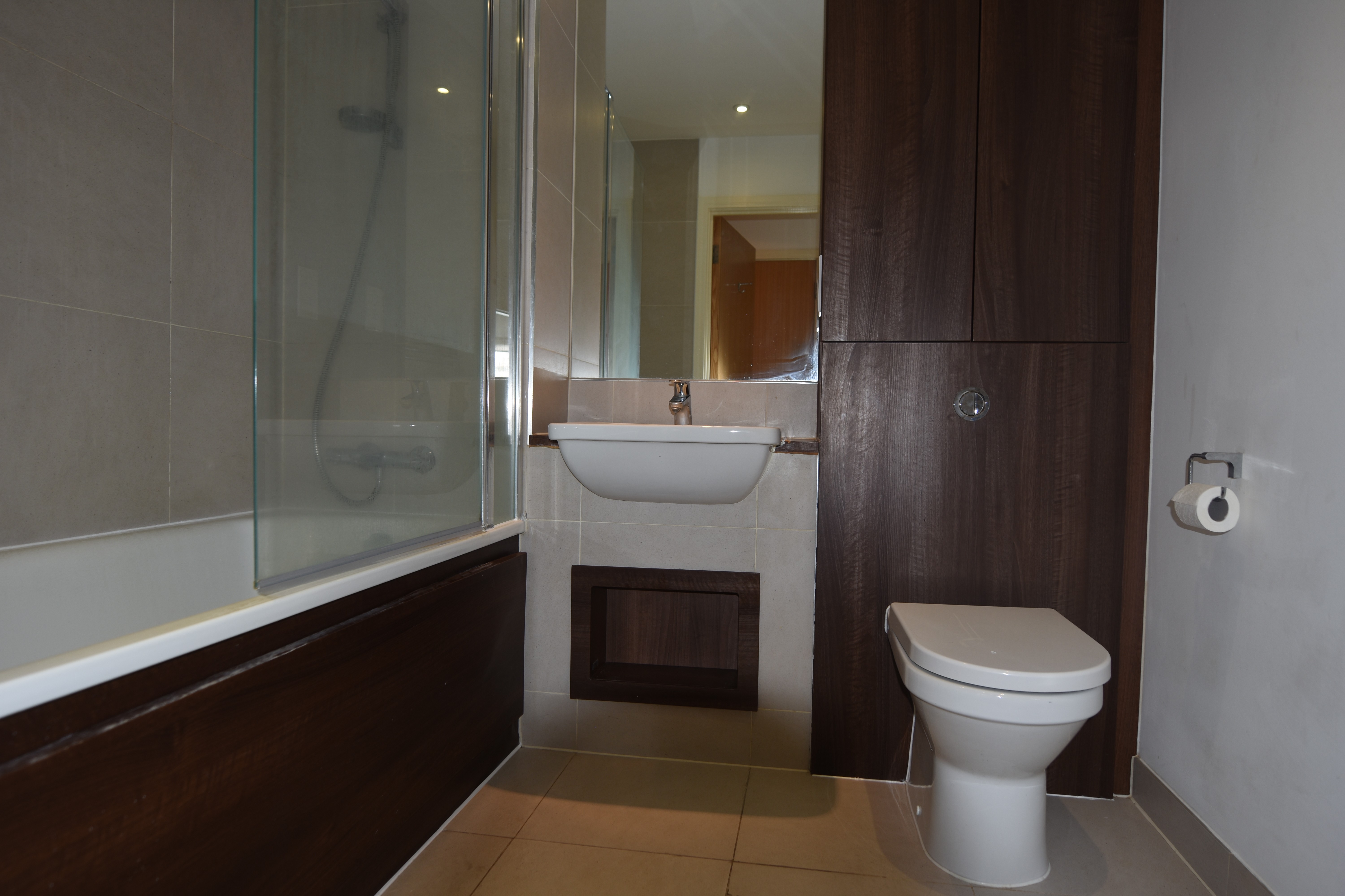 VACANT - Long Leasehold Self Contained Fourth Floor Flat in a Berkeley Homes Development