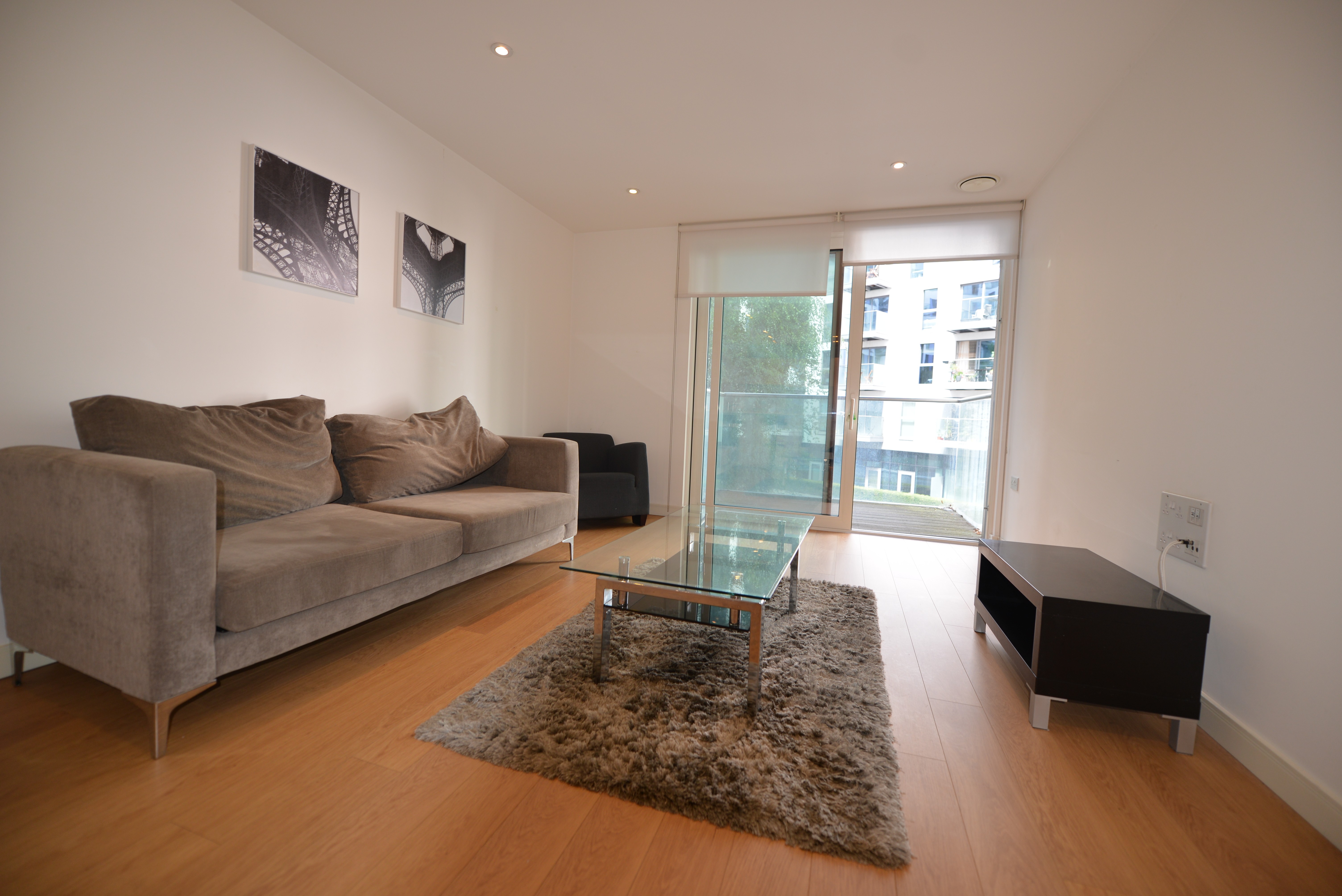 VACANT - Long Leasehold Self Contained First Floor Flat in a Berkeley Homes Development