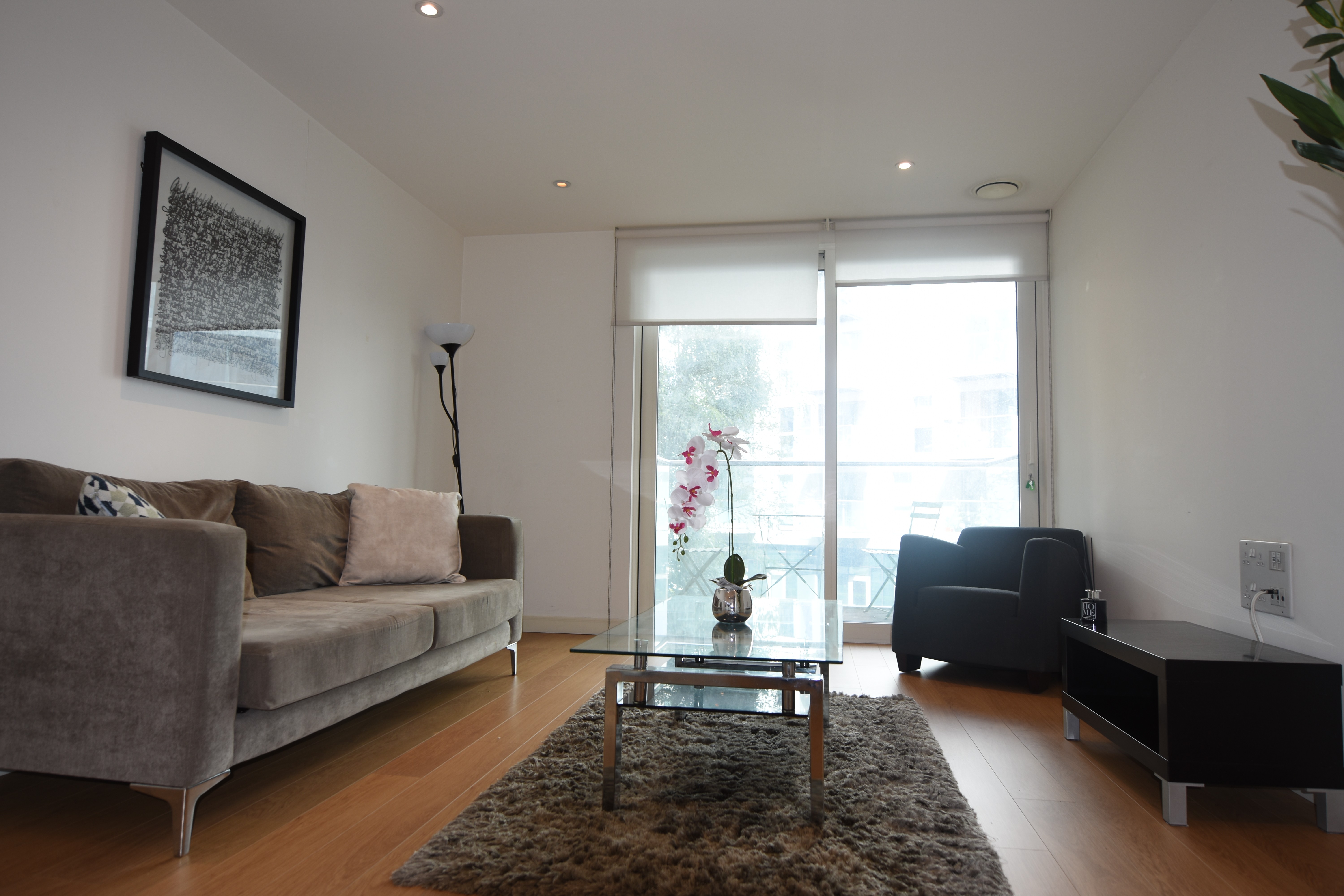 VACANT - Long Leasehold Self Contained First Floor Flat in a Berkeley Homes Development