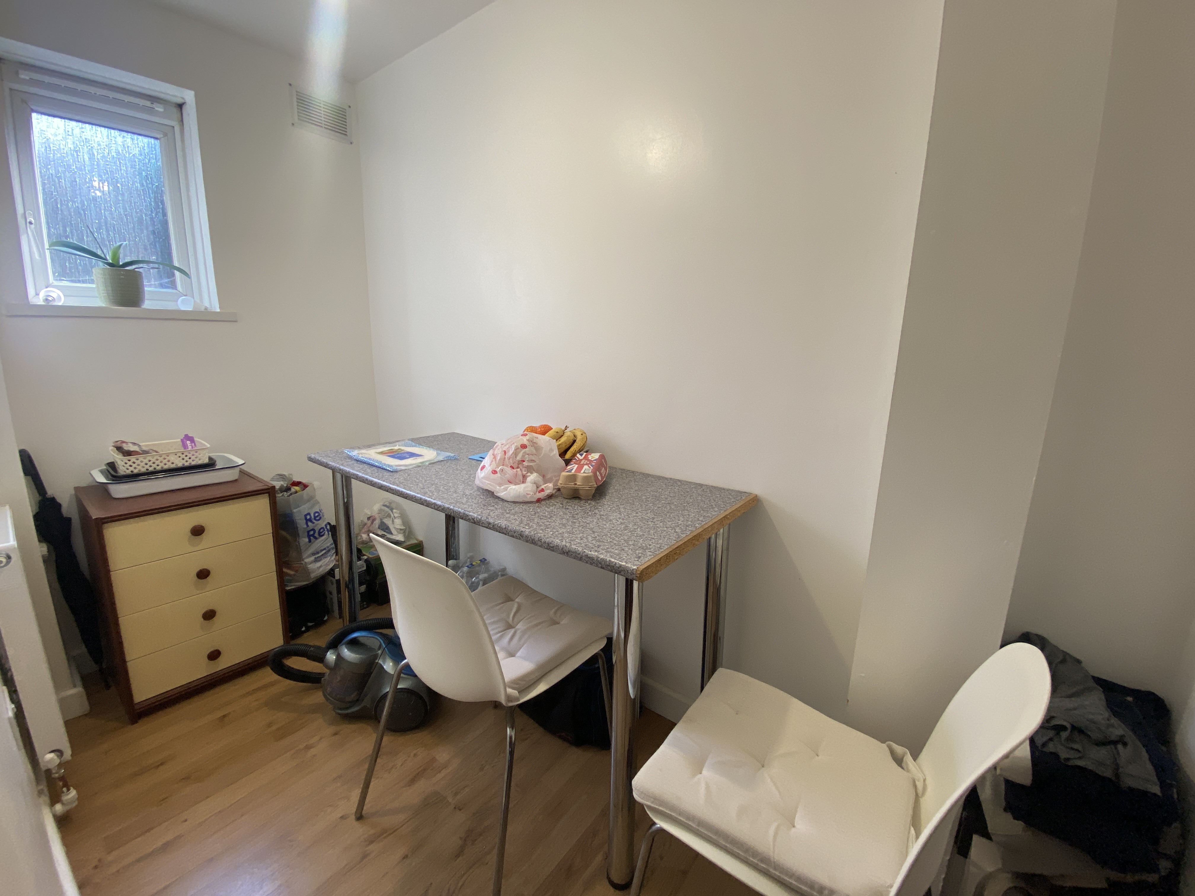INVESTMENT - Leasehold Self Contained Ground Floor Flat
