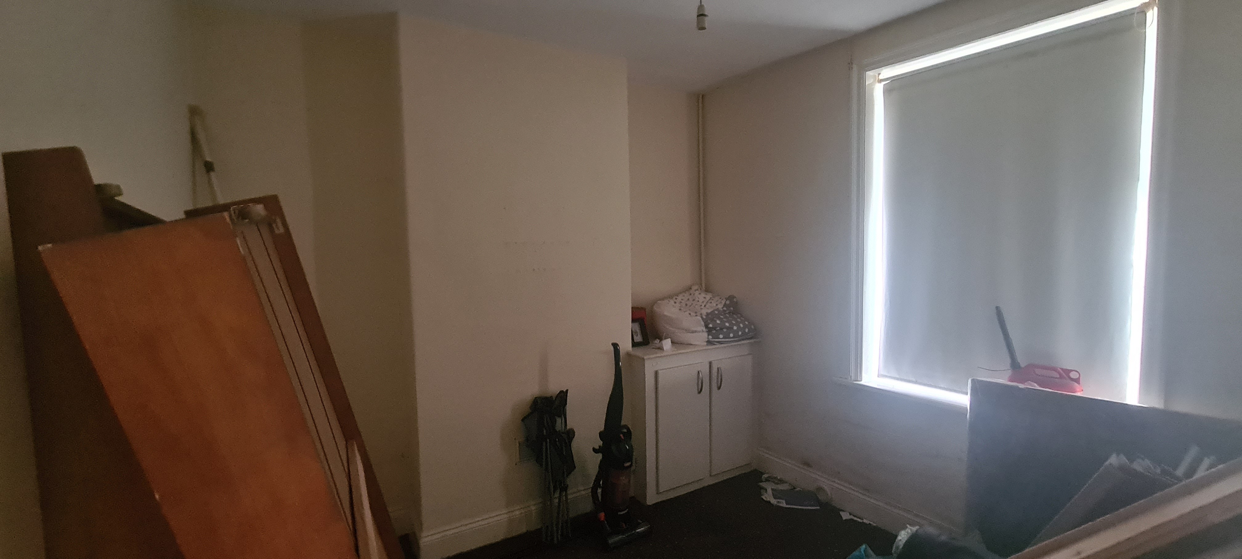 VACANT - Freehold Mid Terrace House