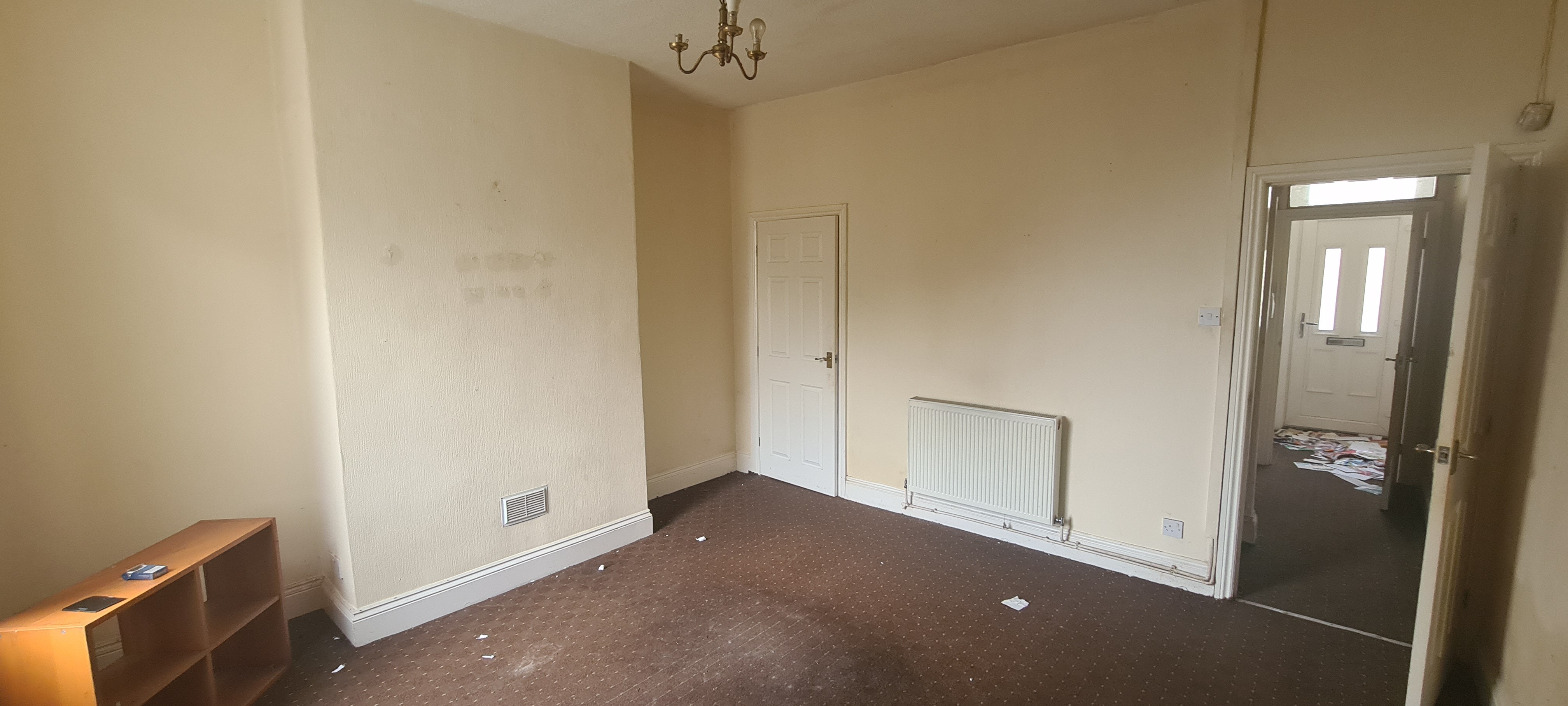 VACANT - Freehold Mid Terrace House