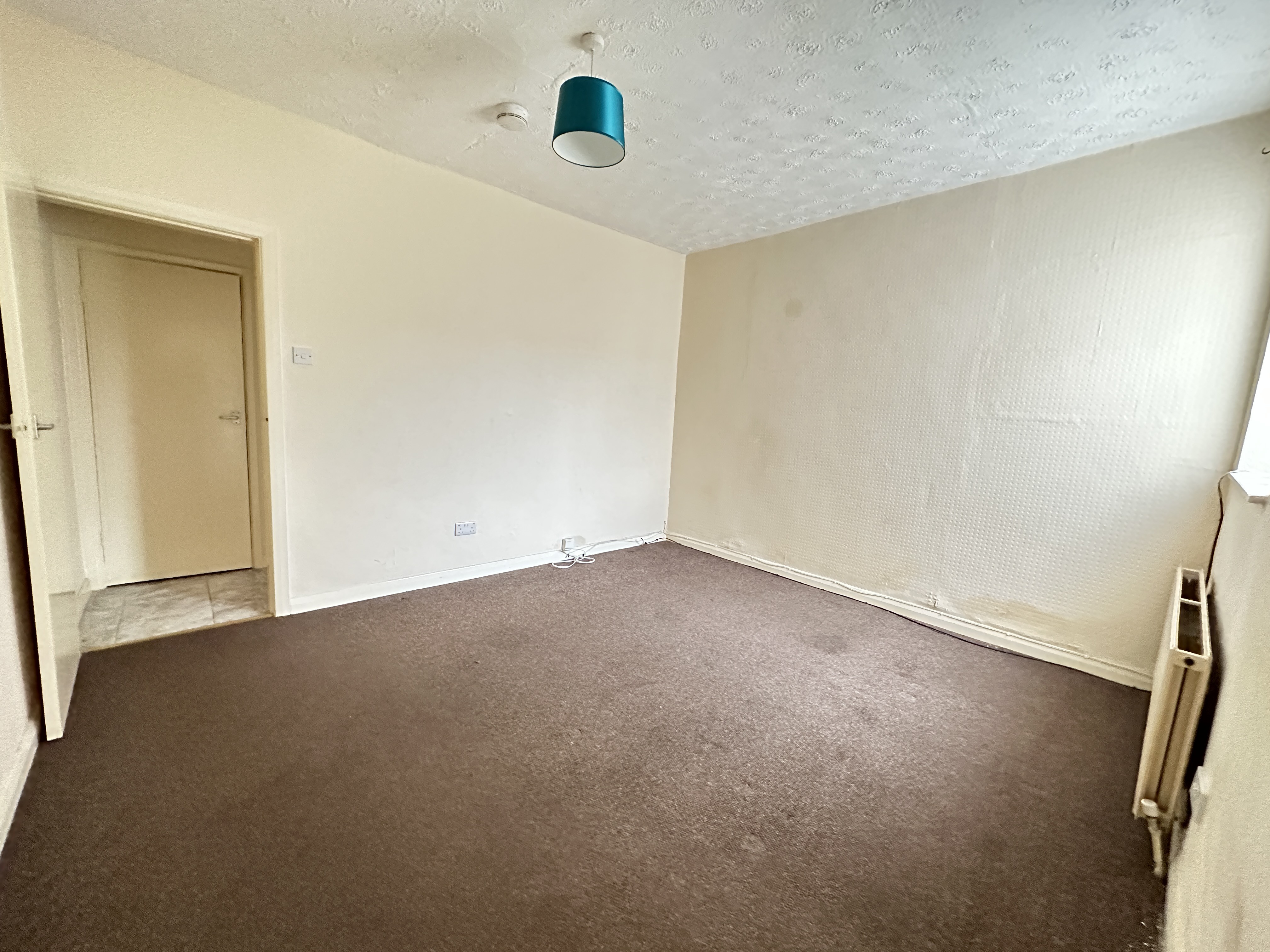VACANT - Freehold Mid Terrace Building 