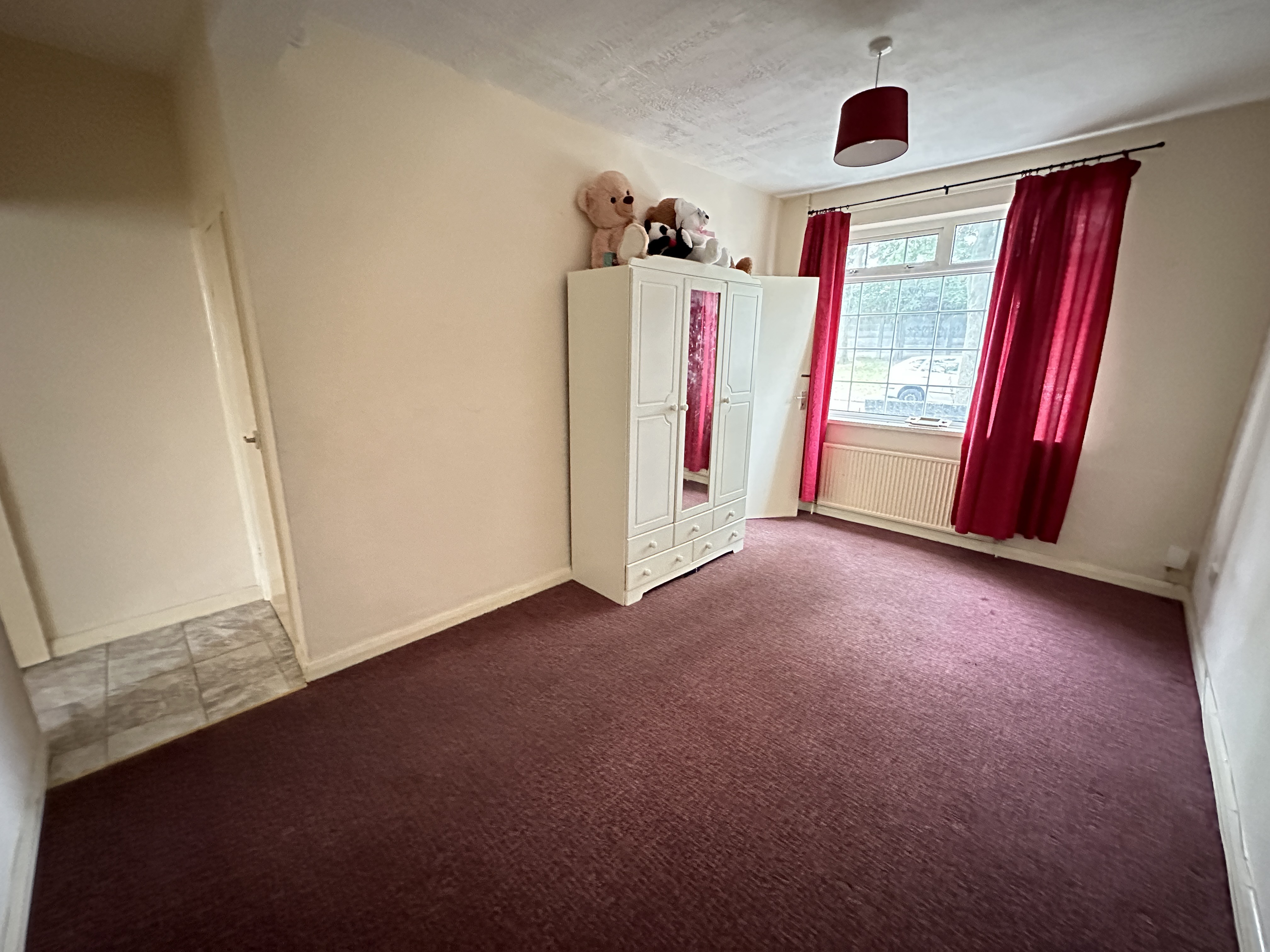 VACANT - Freehold Mid Terrace Building 
