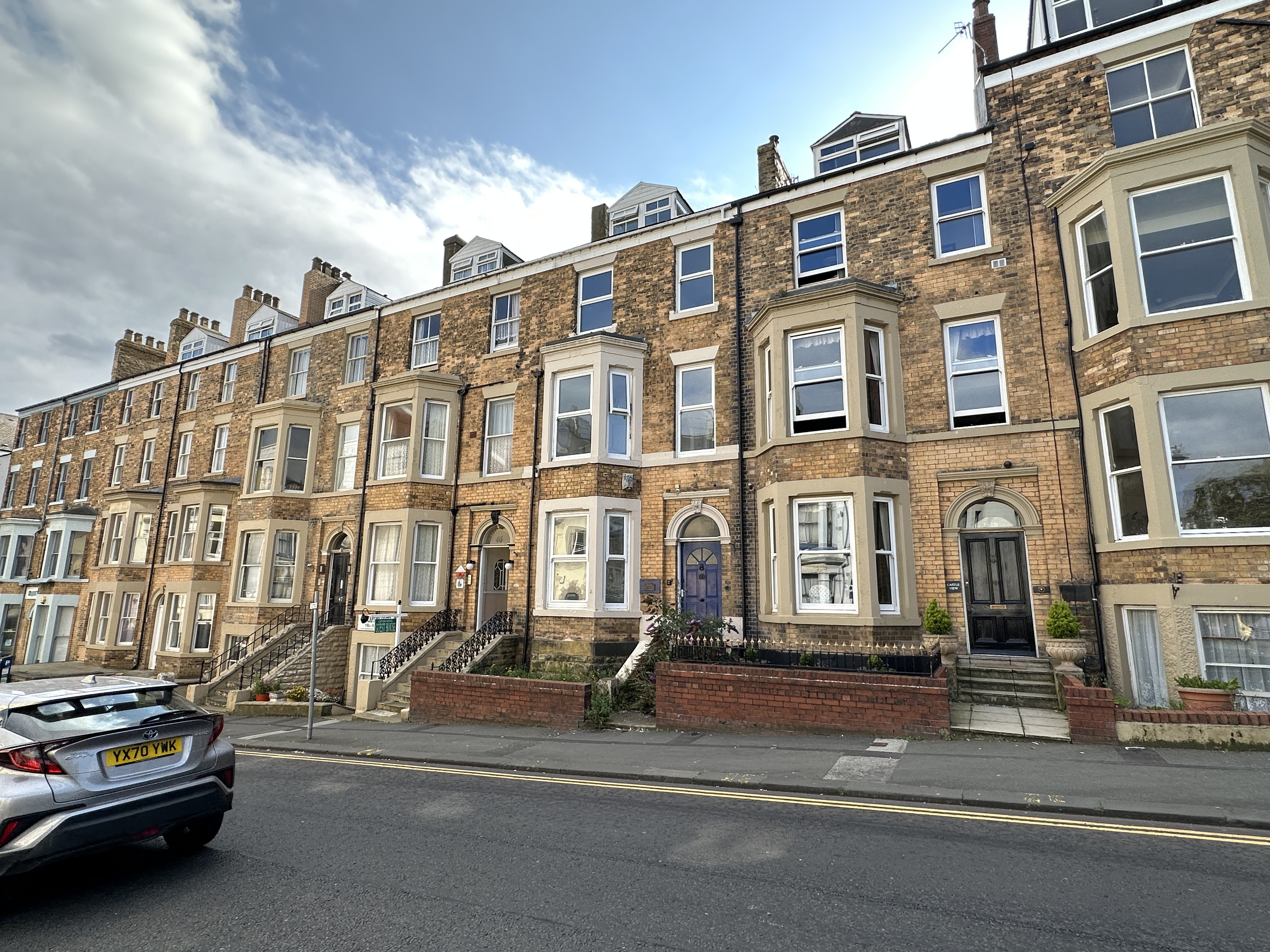 VACANT - Freehold Mid Terrace House