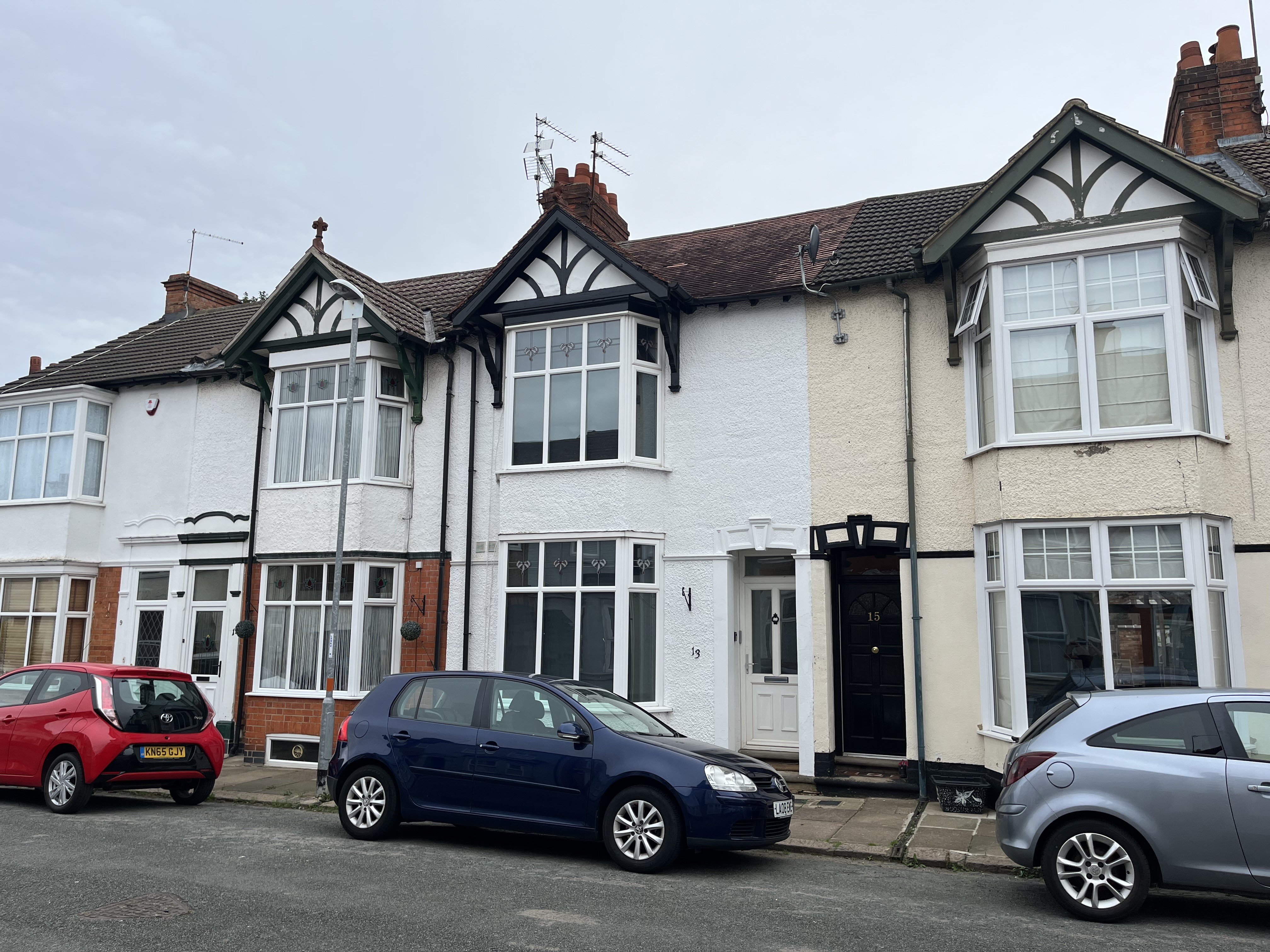 VACANT - Freehold Mid Terrace House