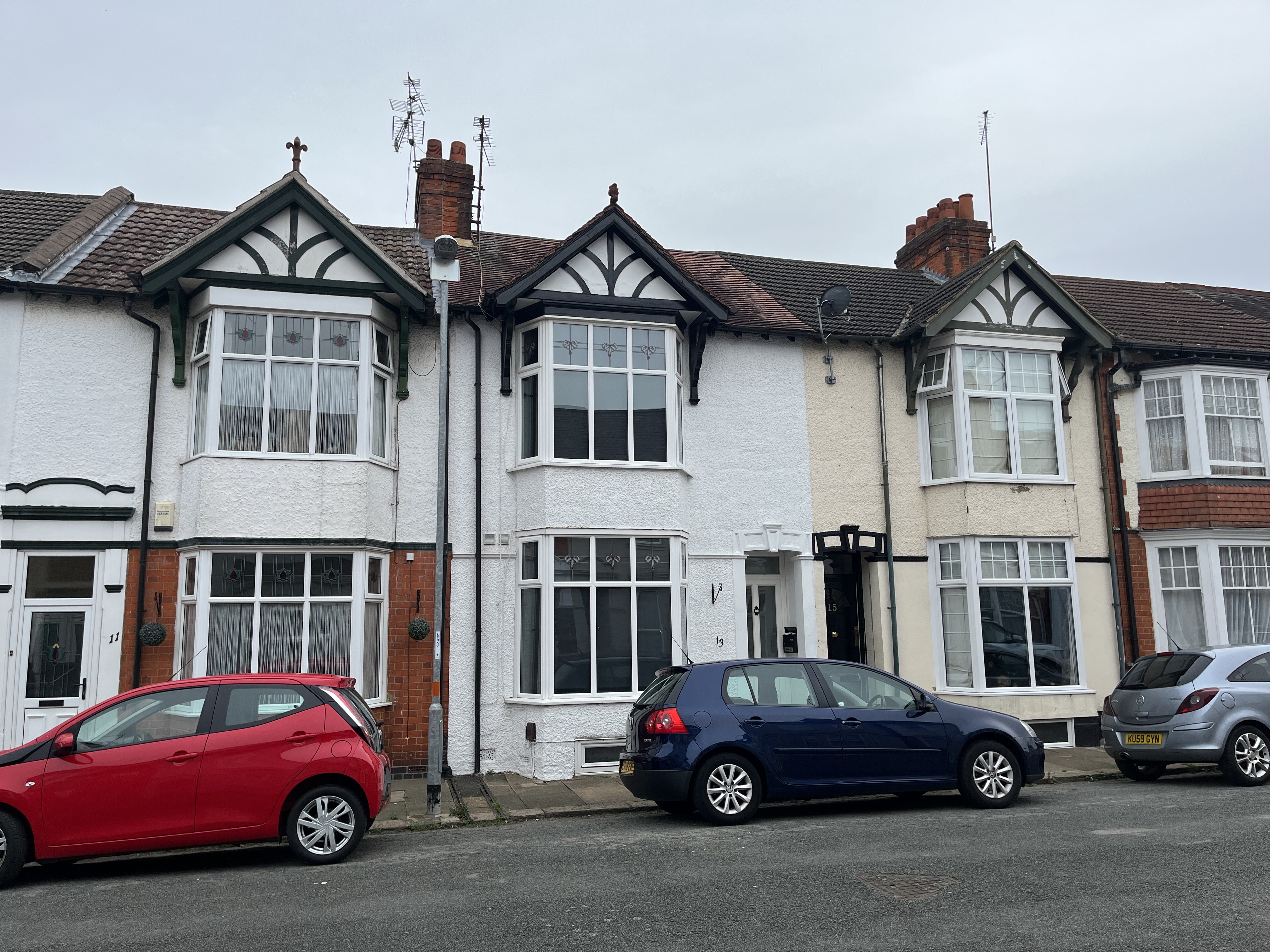 VACANT - Freehold Mid Terrace House