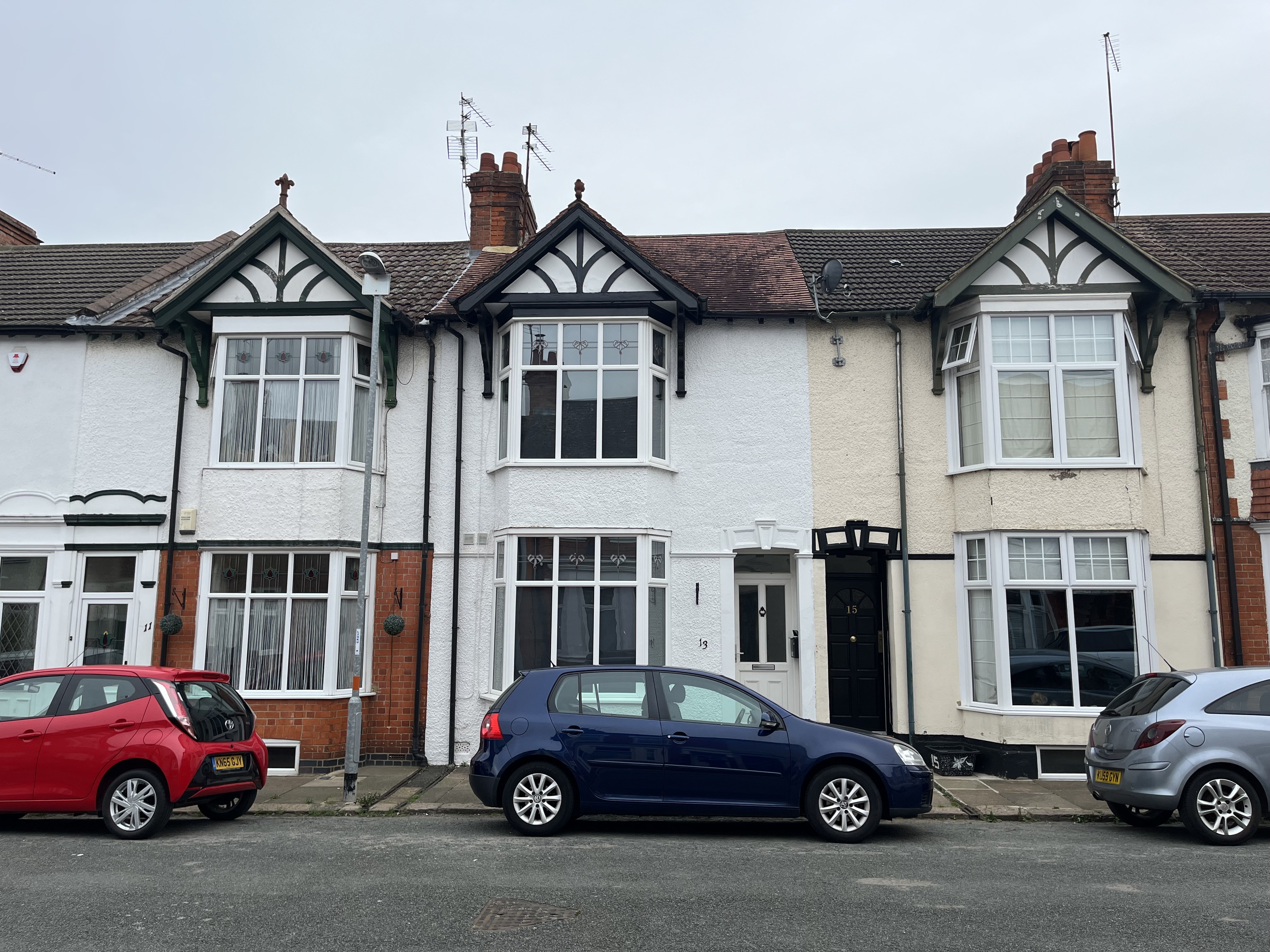 VACANT - Freehold Mid Terrace House