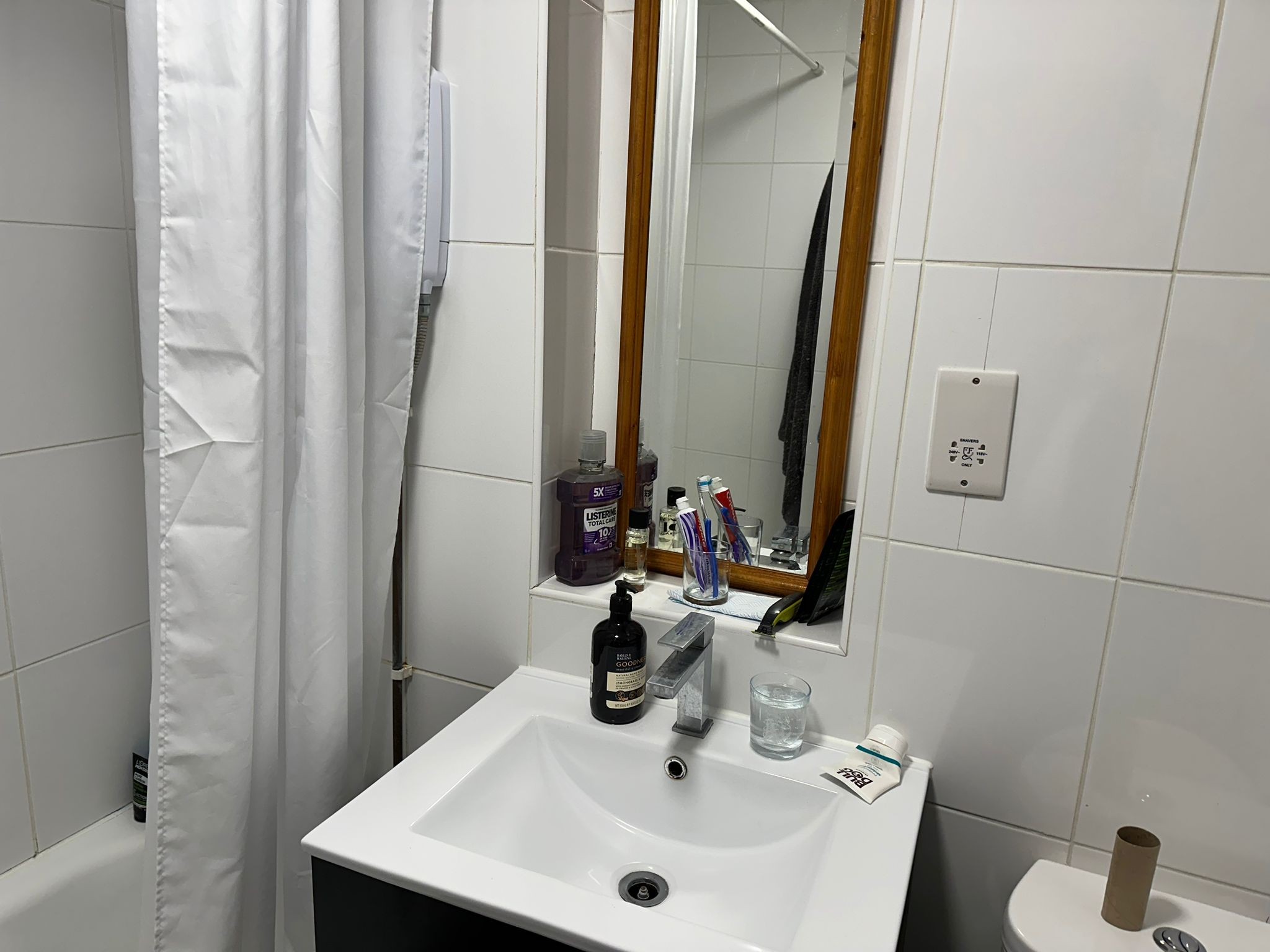 VACANT - Leasehold Self Contained Grouynd Floor Flat