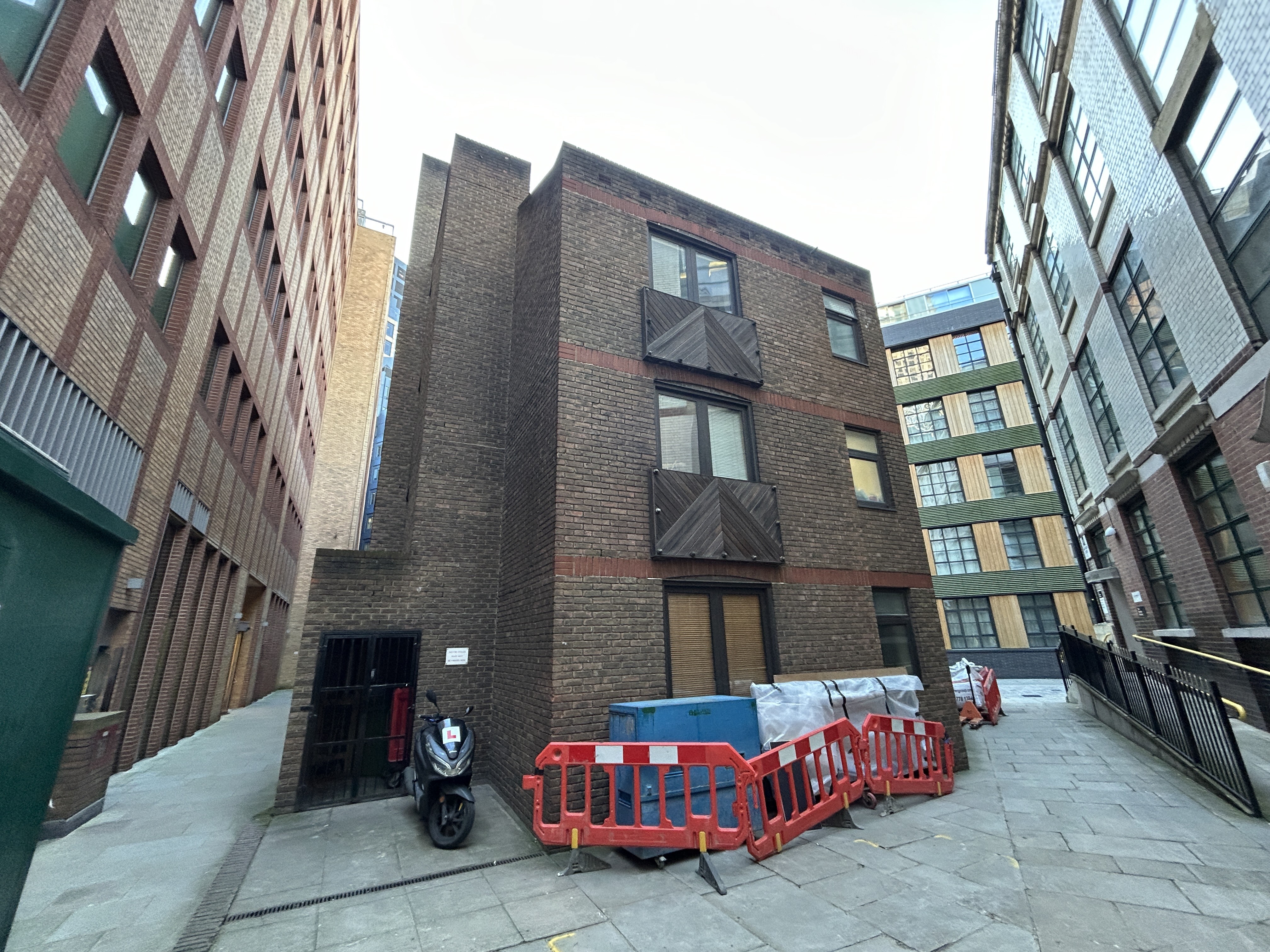 VACANT - Leasehold Self Contained Grouynd Floor Flat