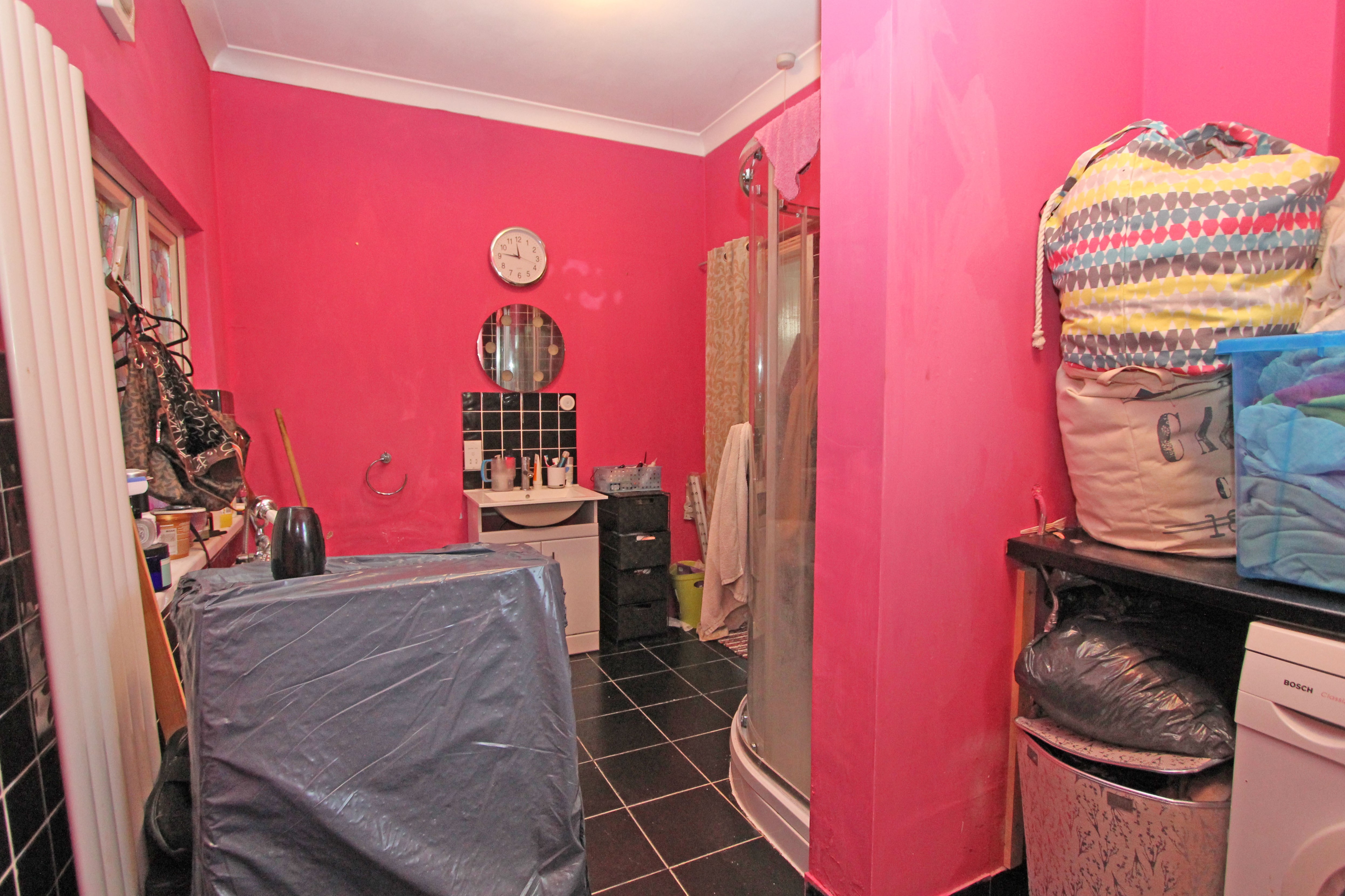 VACANT - Leasehold Self Contained Ground Floor Flat