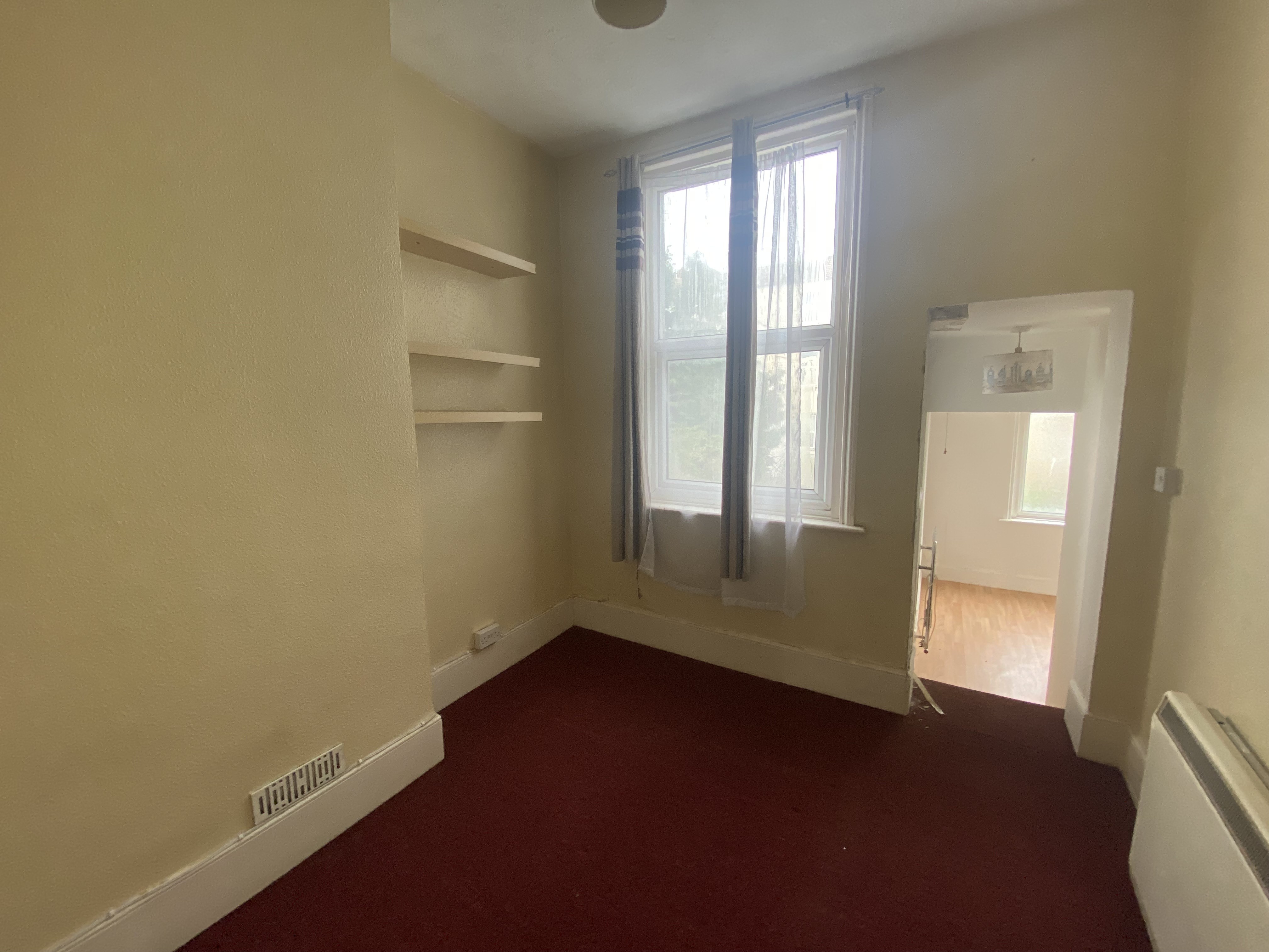 VACANT - Leasehold Self Contained First Floor Flat