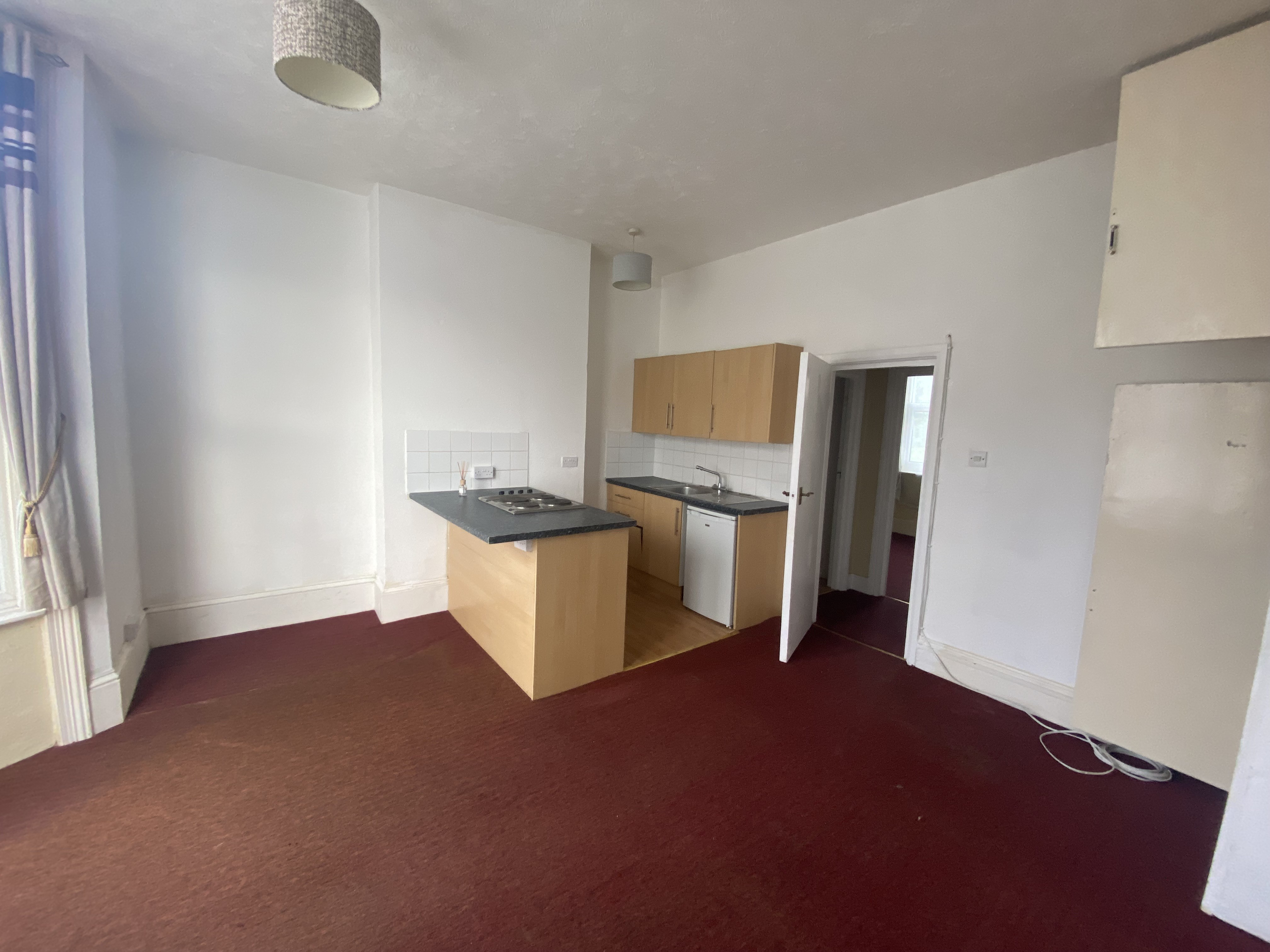 VACANT - Leasehold Self Contained First Floor Flat