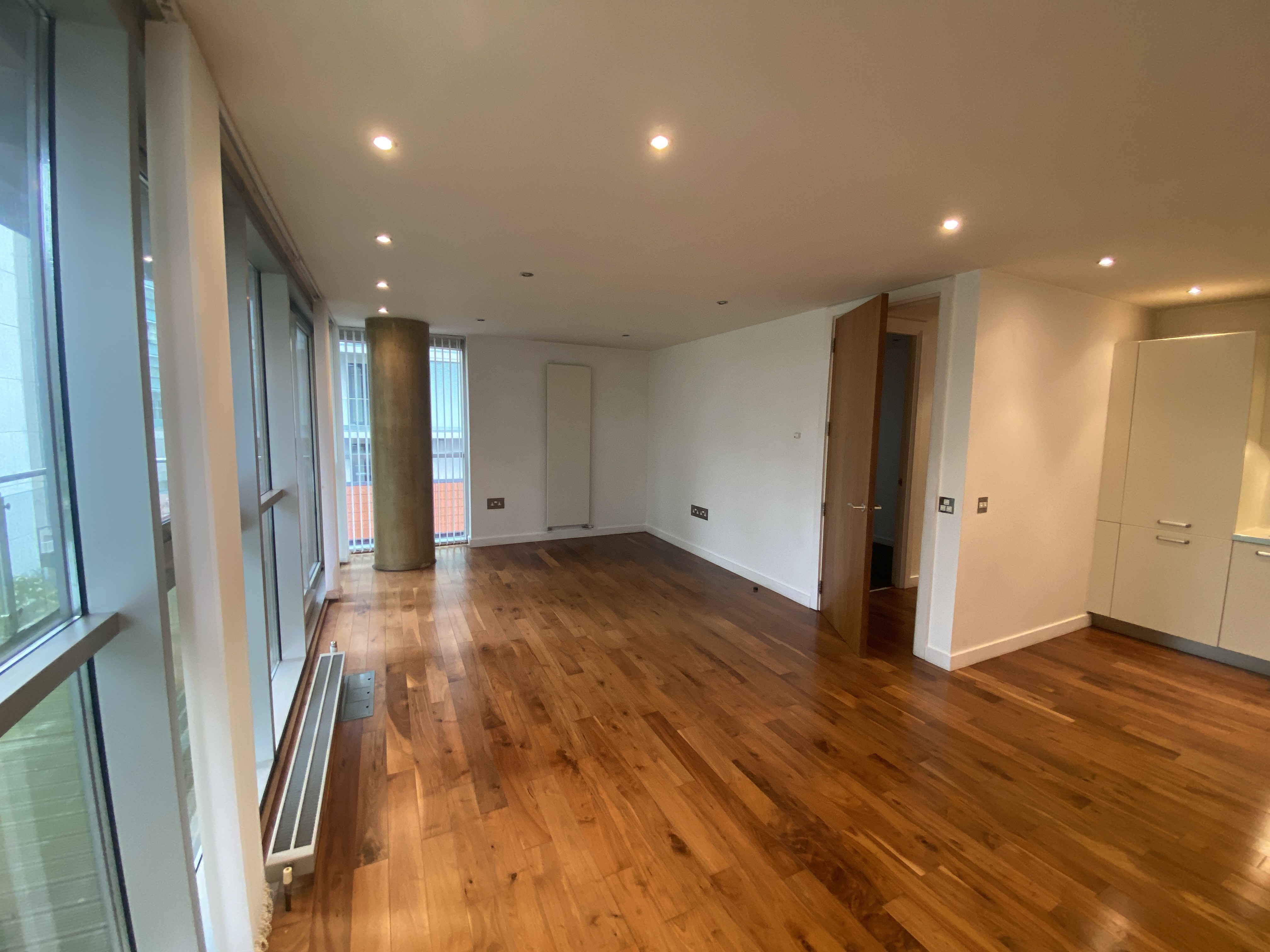 VACANT - Leasehold Self Contained Third Floor Flat