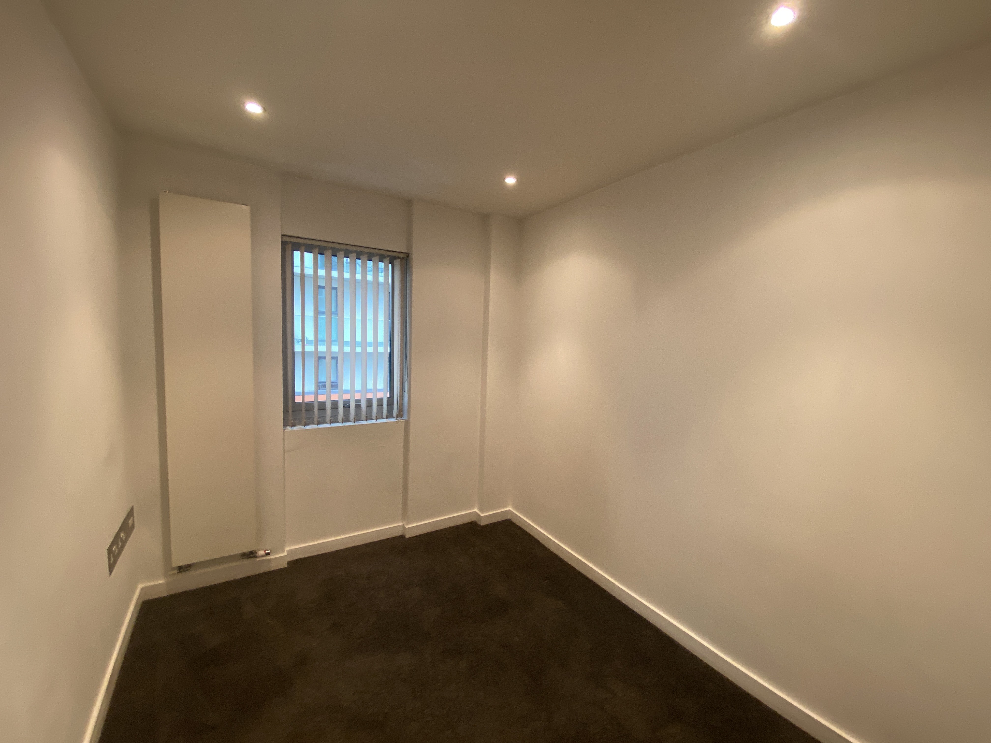 VACANT - Leasehold Self Contained Third Floor Flat