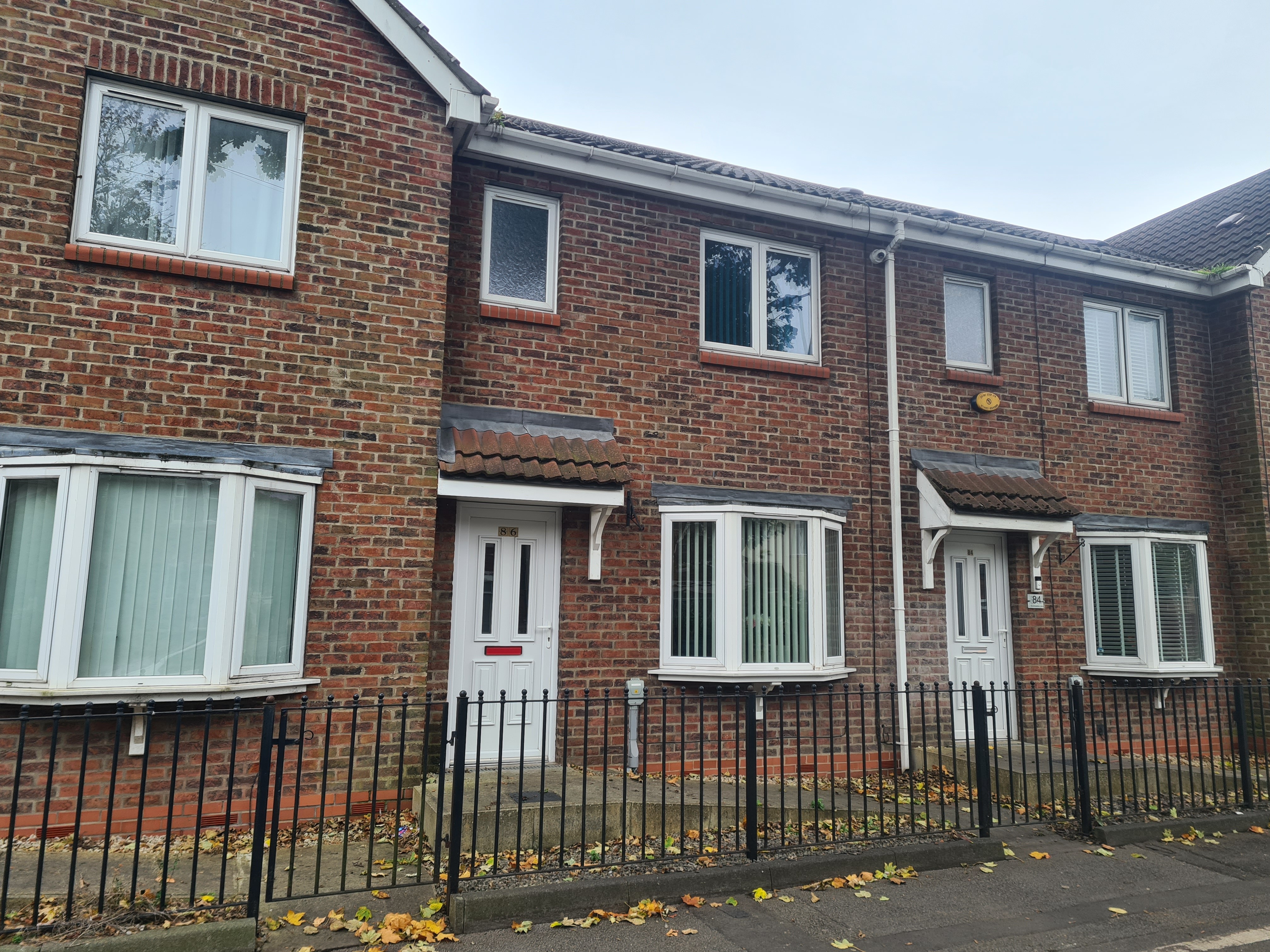 INVESTMENT - Freehold Mid Terrace House