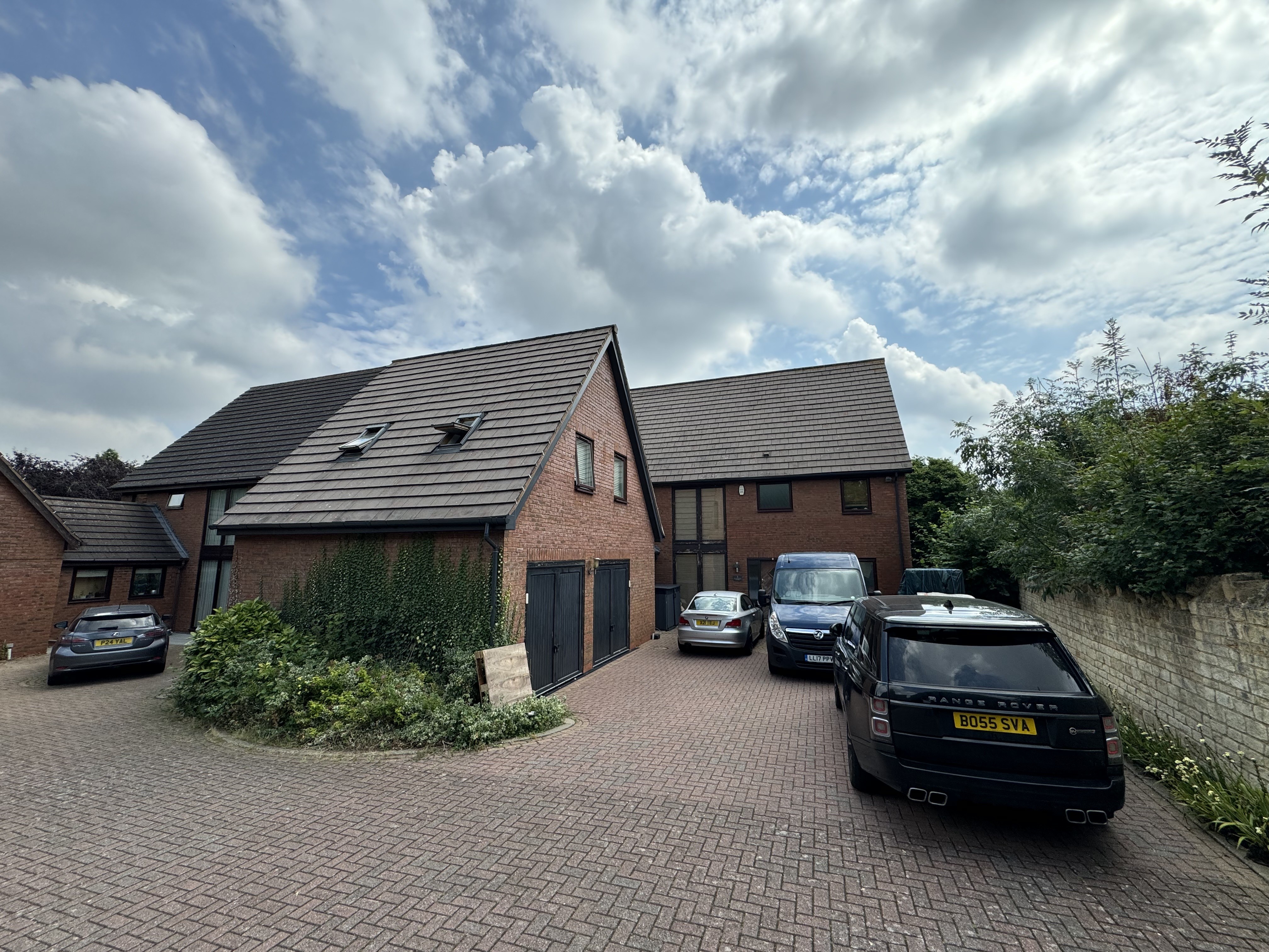 VACANT - Freehold Detached House