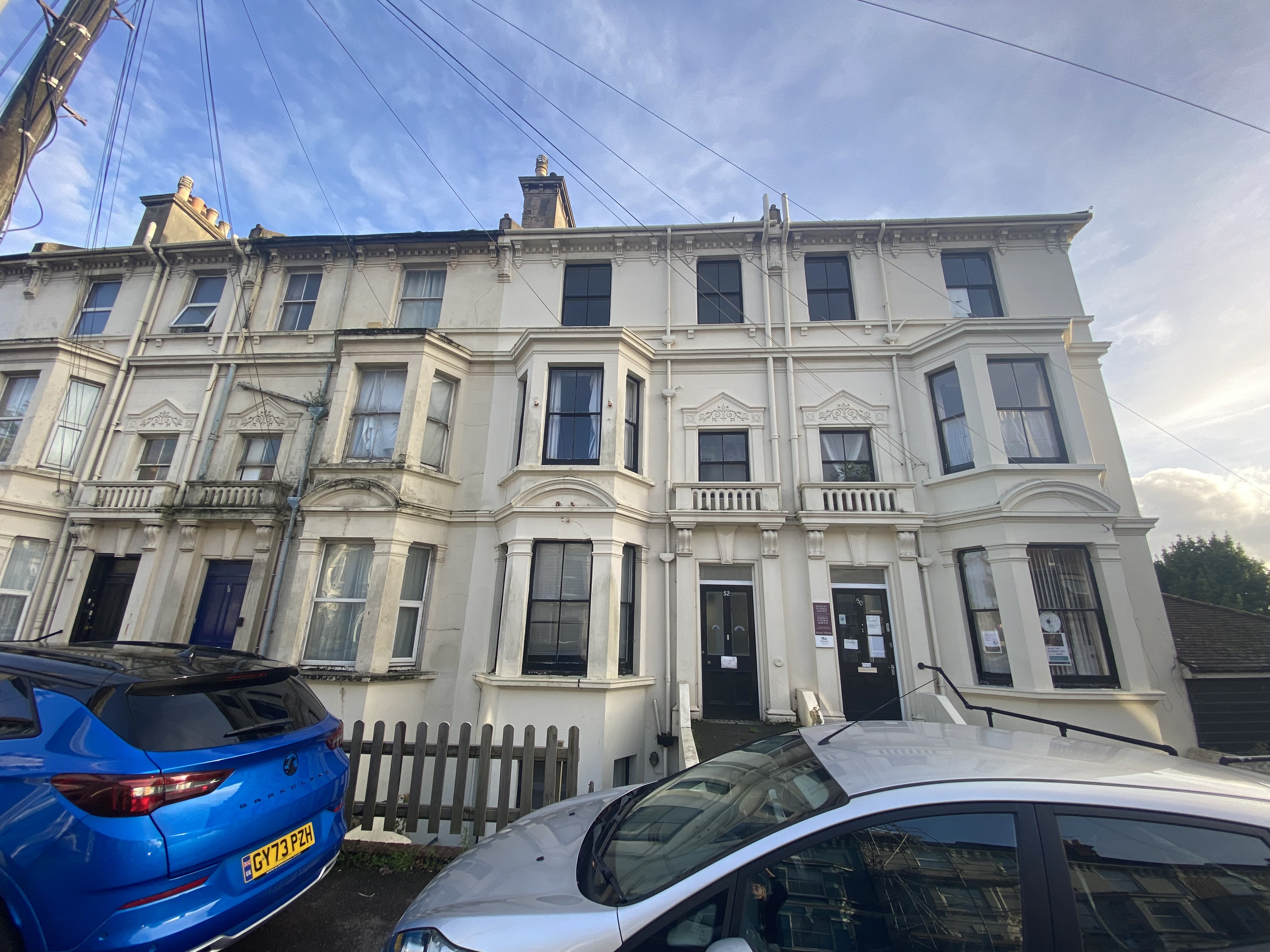 Freehold Mid Terrace Building