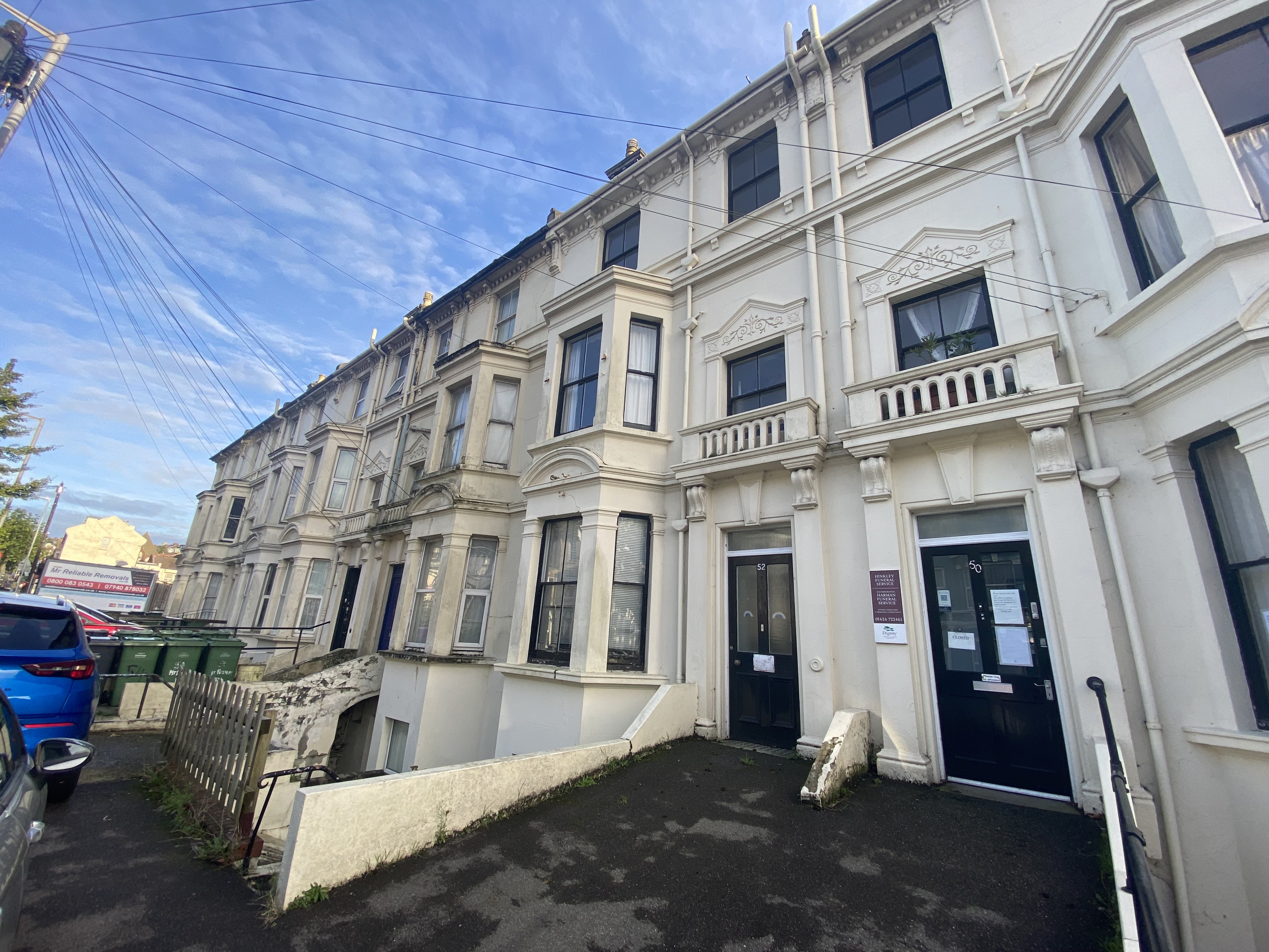 Freehold Mid Terrace Building
