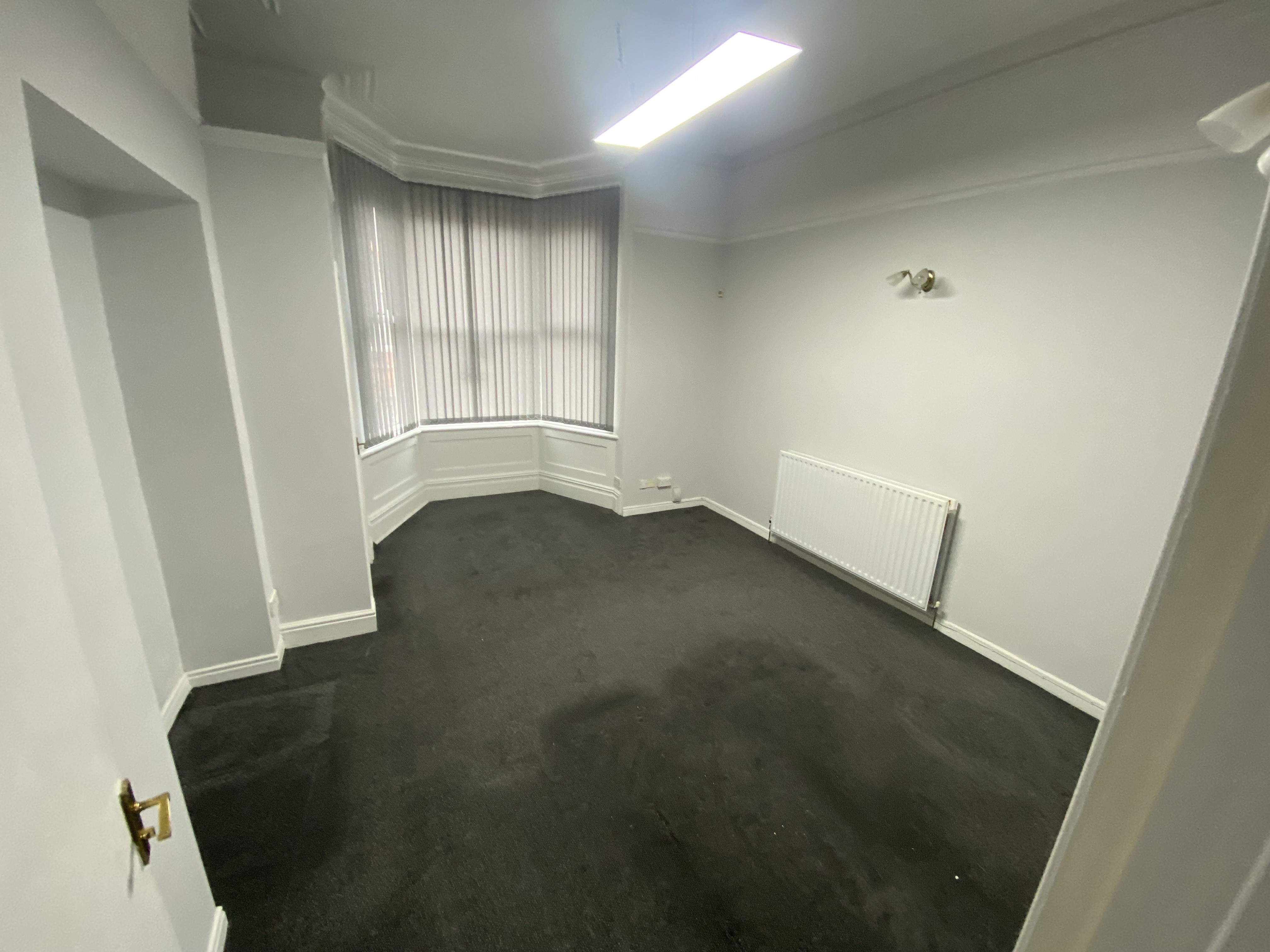 VACANT - Freehold Terrace House