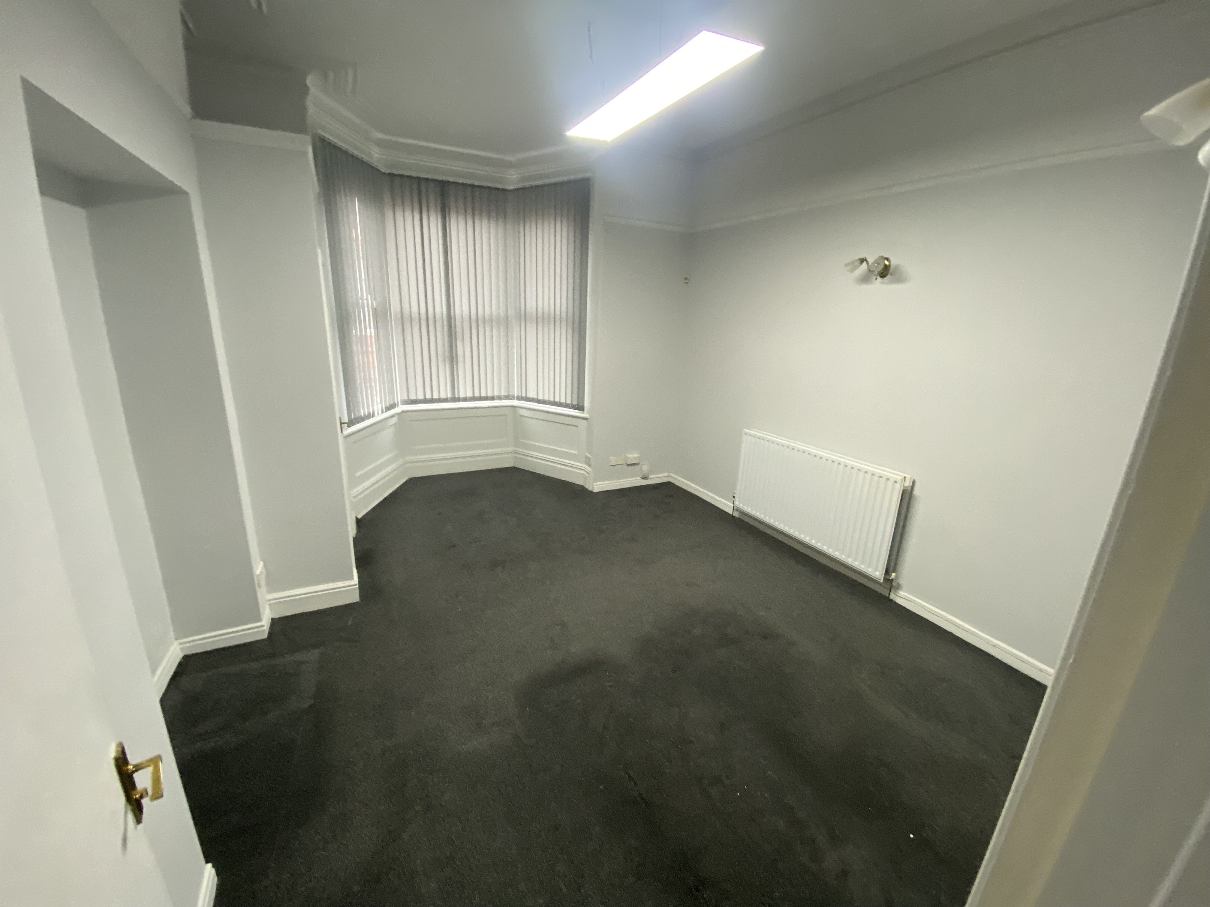 VACANT - Freehold Terrace House