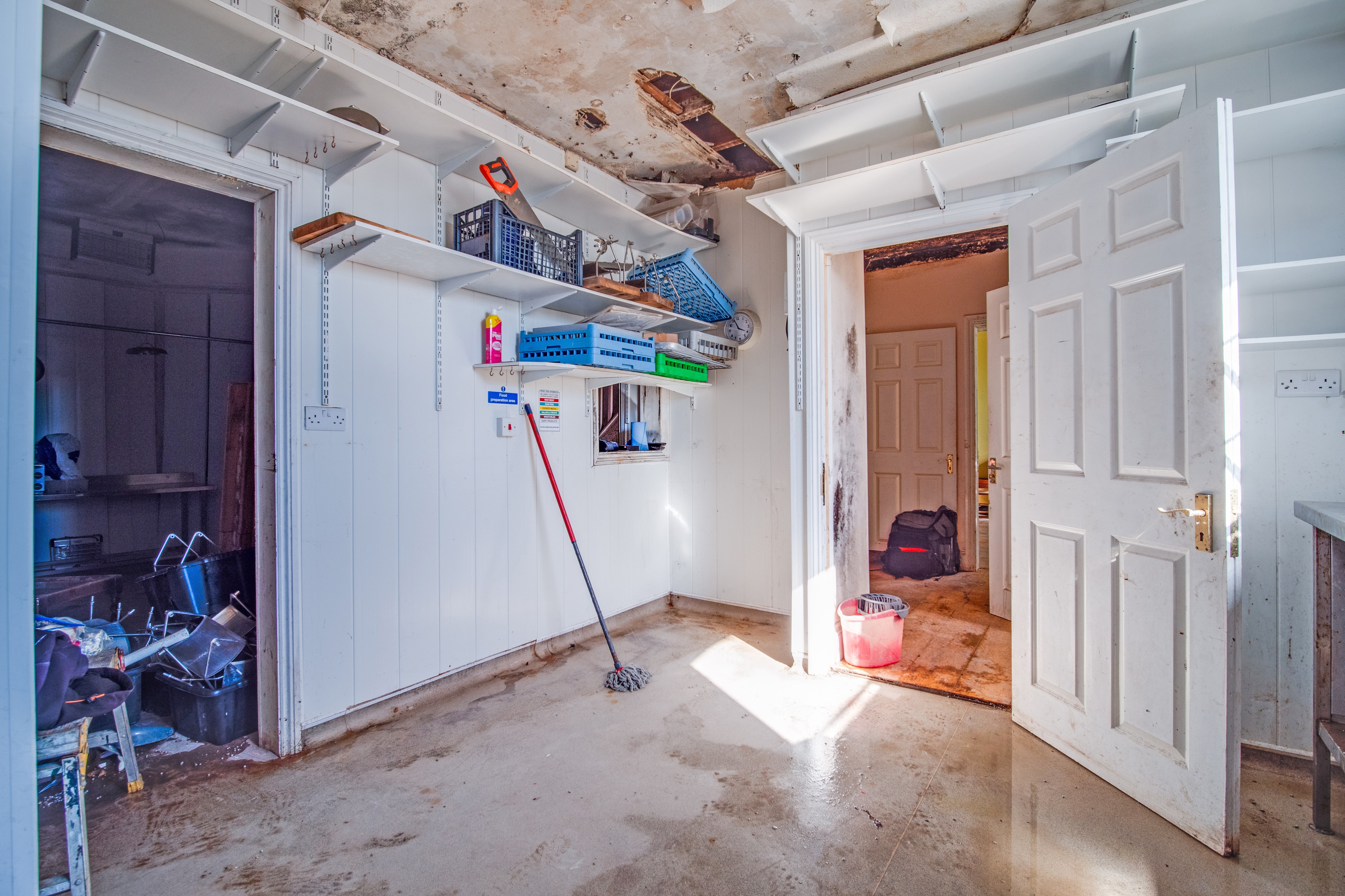 VACANT - Substantial Detached Freehold Building