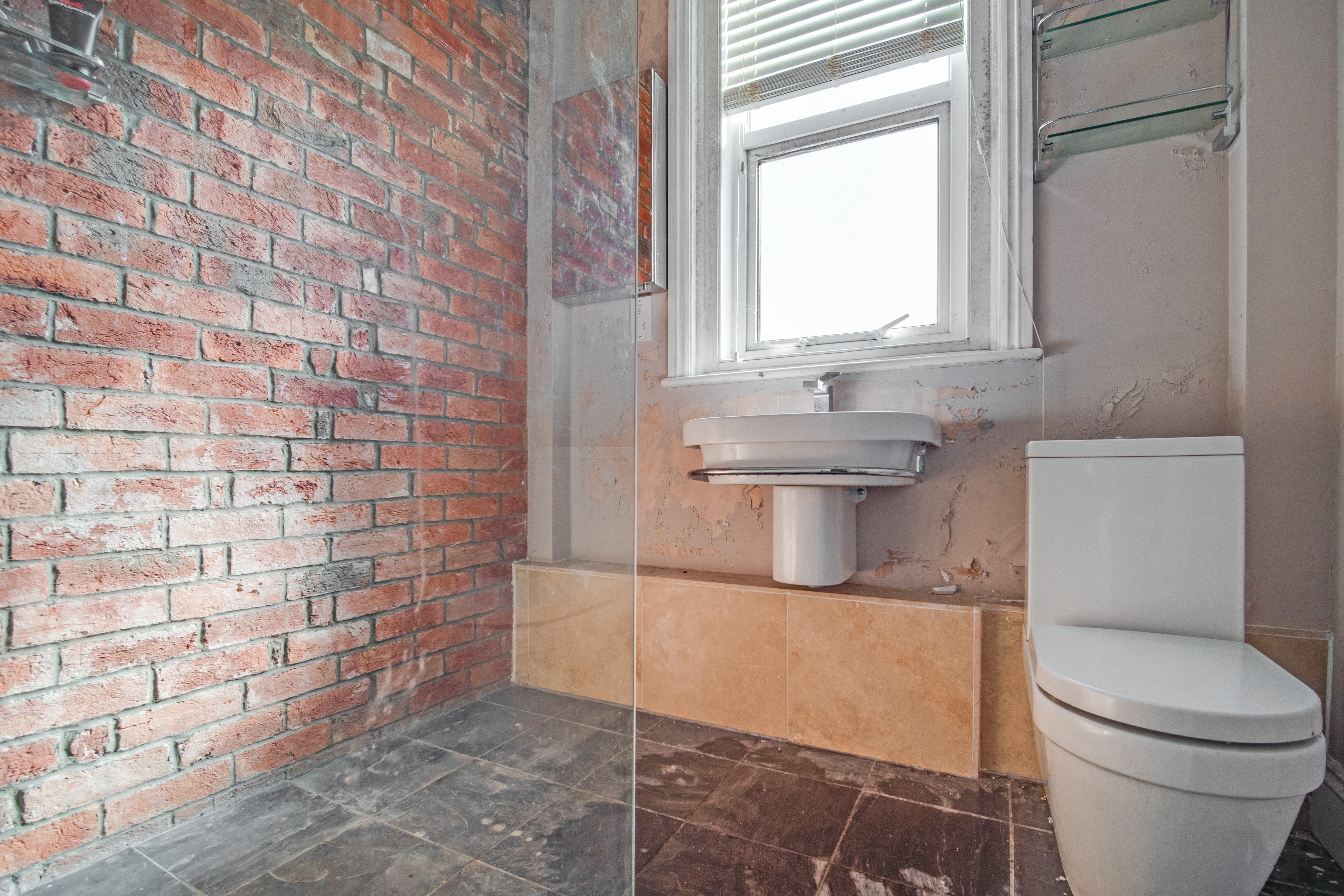 VACANT - Substantial Detached Freehold Building