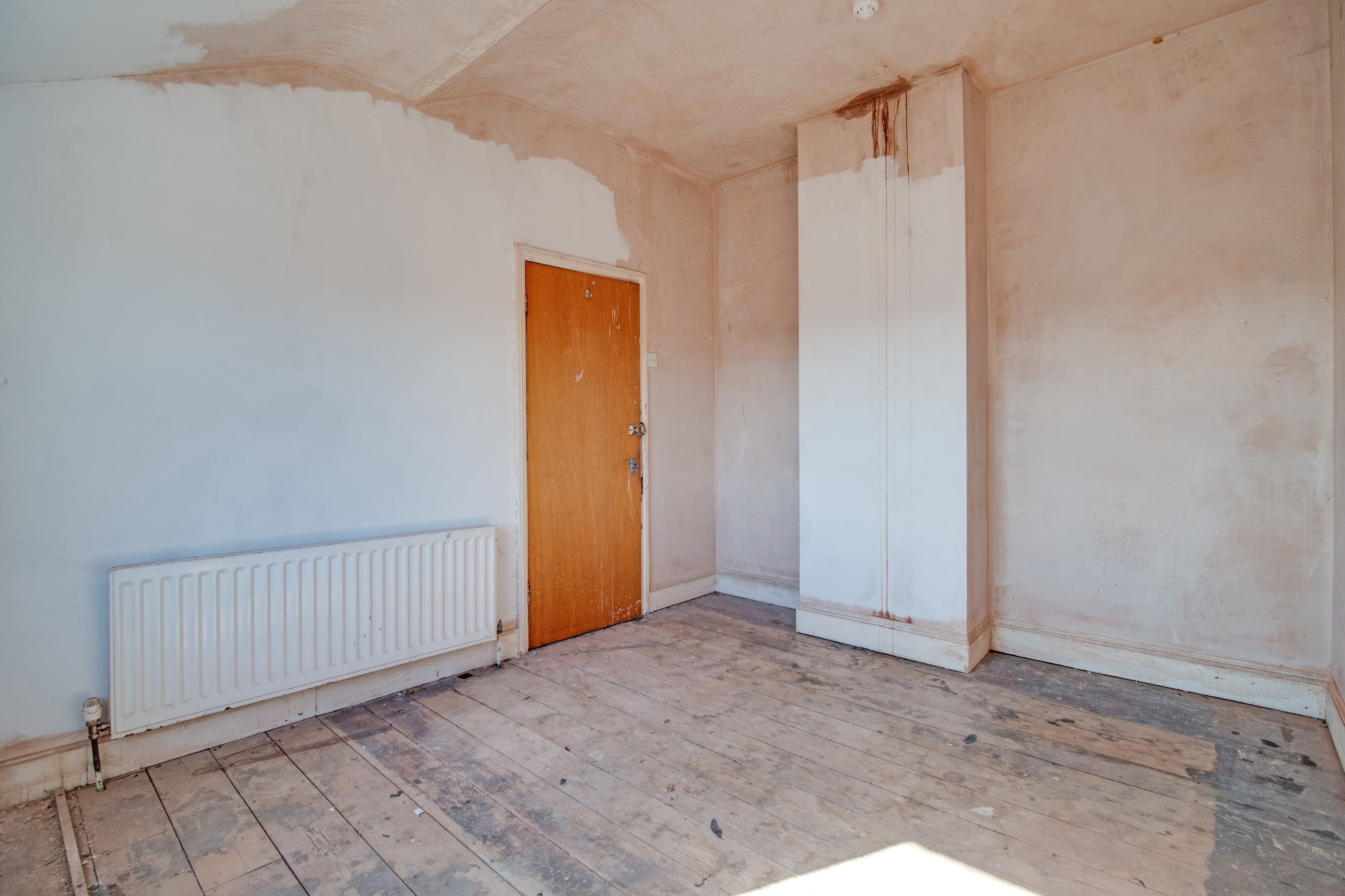 VACANT - Substantial Detached Freehold Building