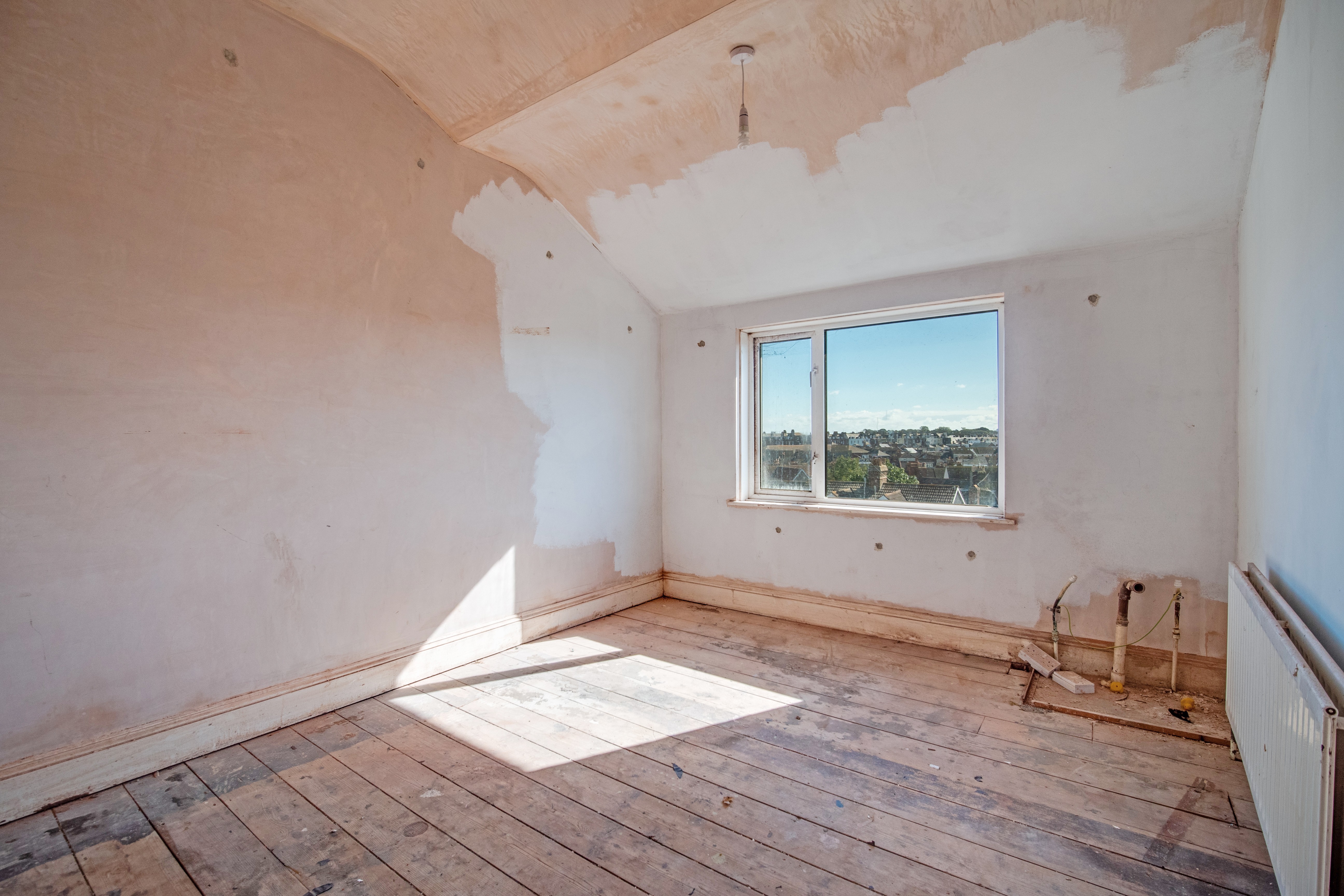 VACANT - Substantial Detached Freehold Building