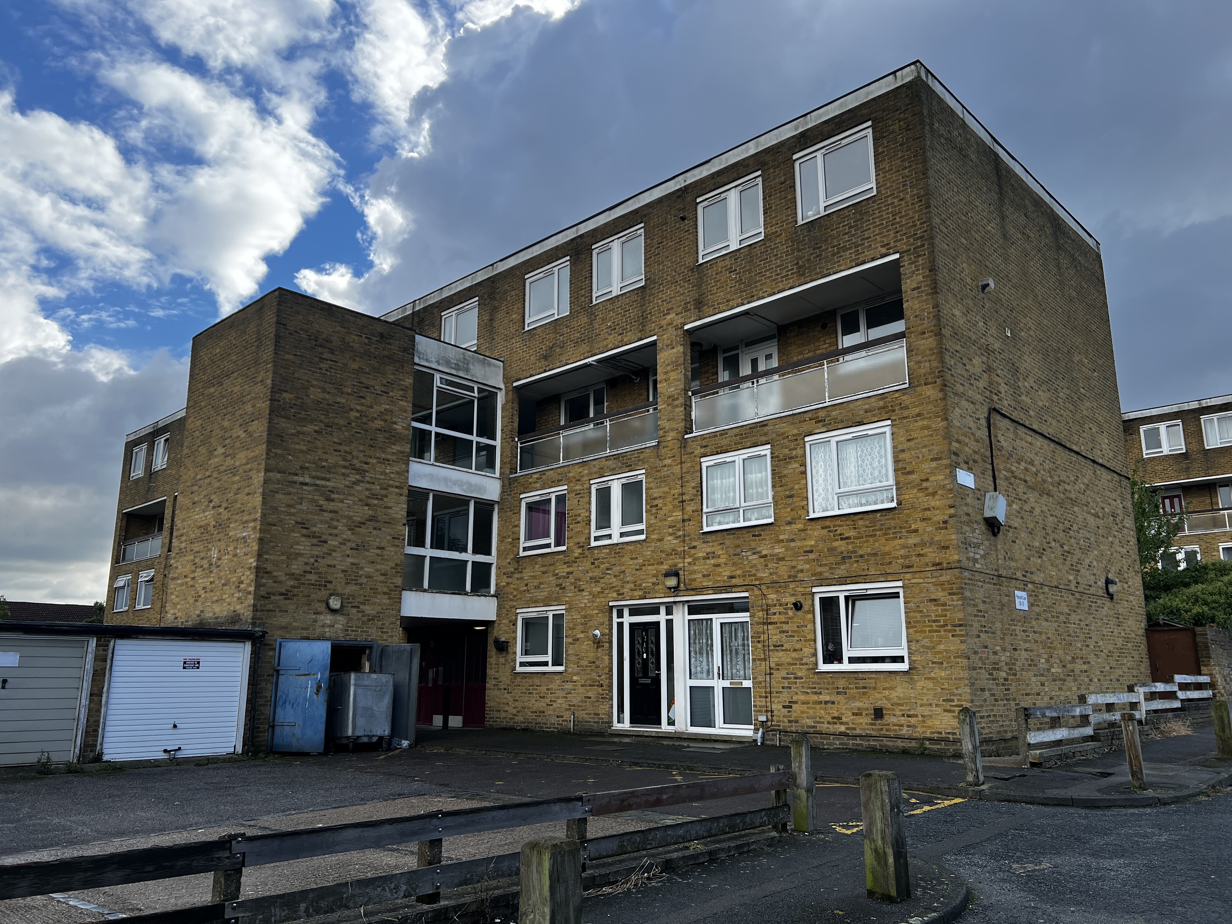 INVESTMENT - Leasehold Split Level Purpose Built Maisonette