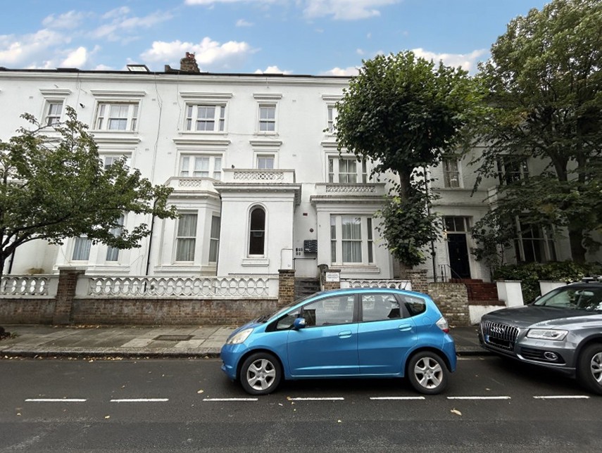 VACANT - Leasehold Self Contained Lower Ground Floor Flat