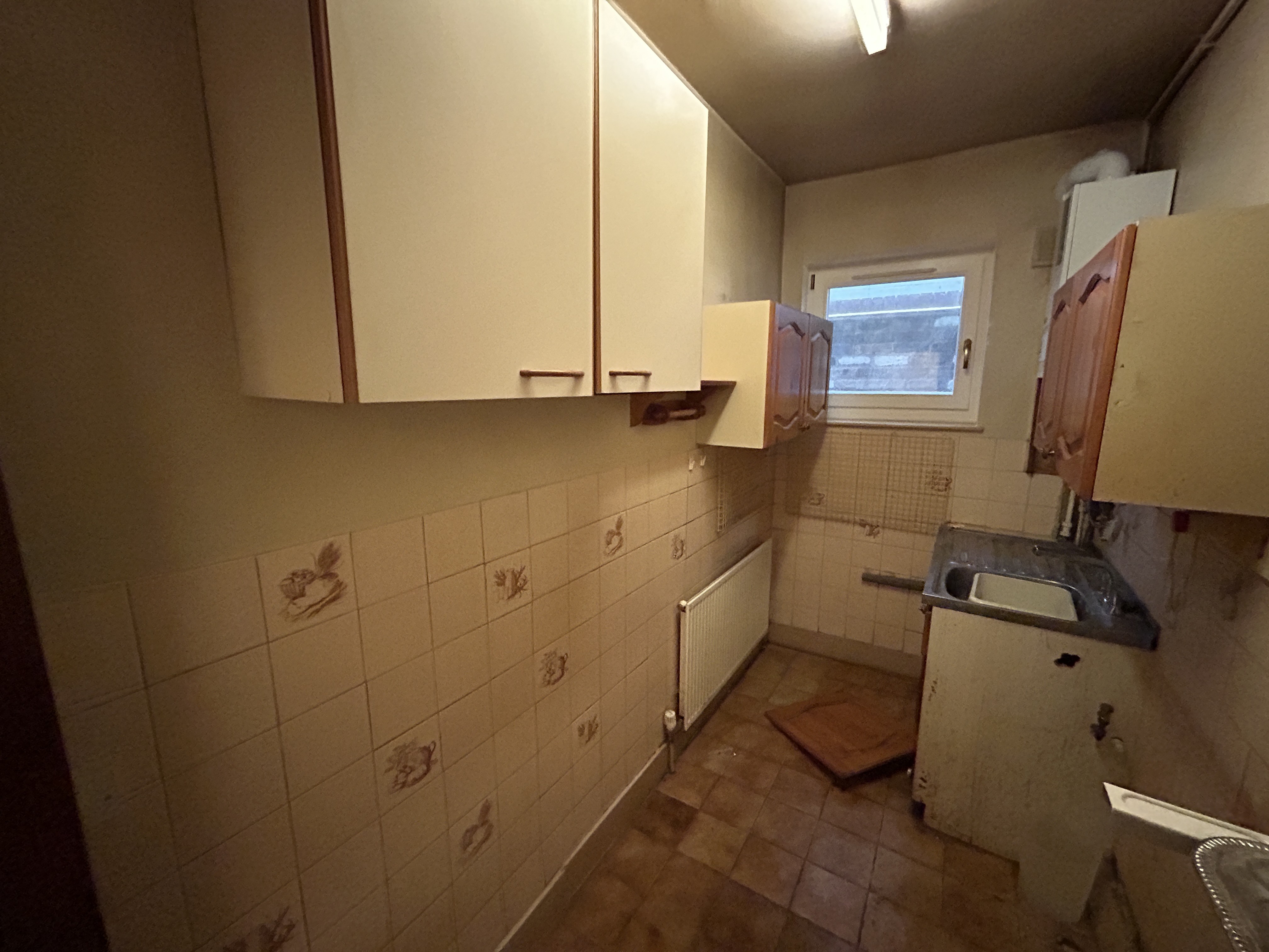 VACANT - Leasehold Self Contained Lower Ground Floor Flat