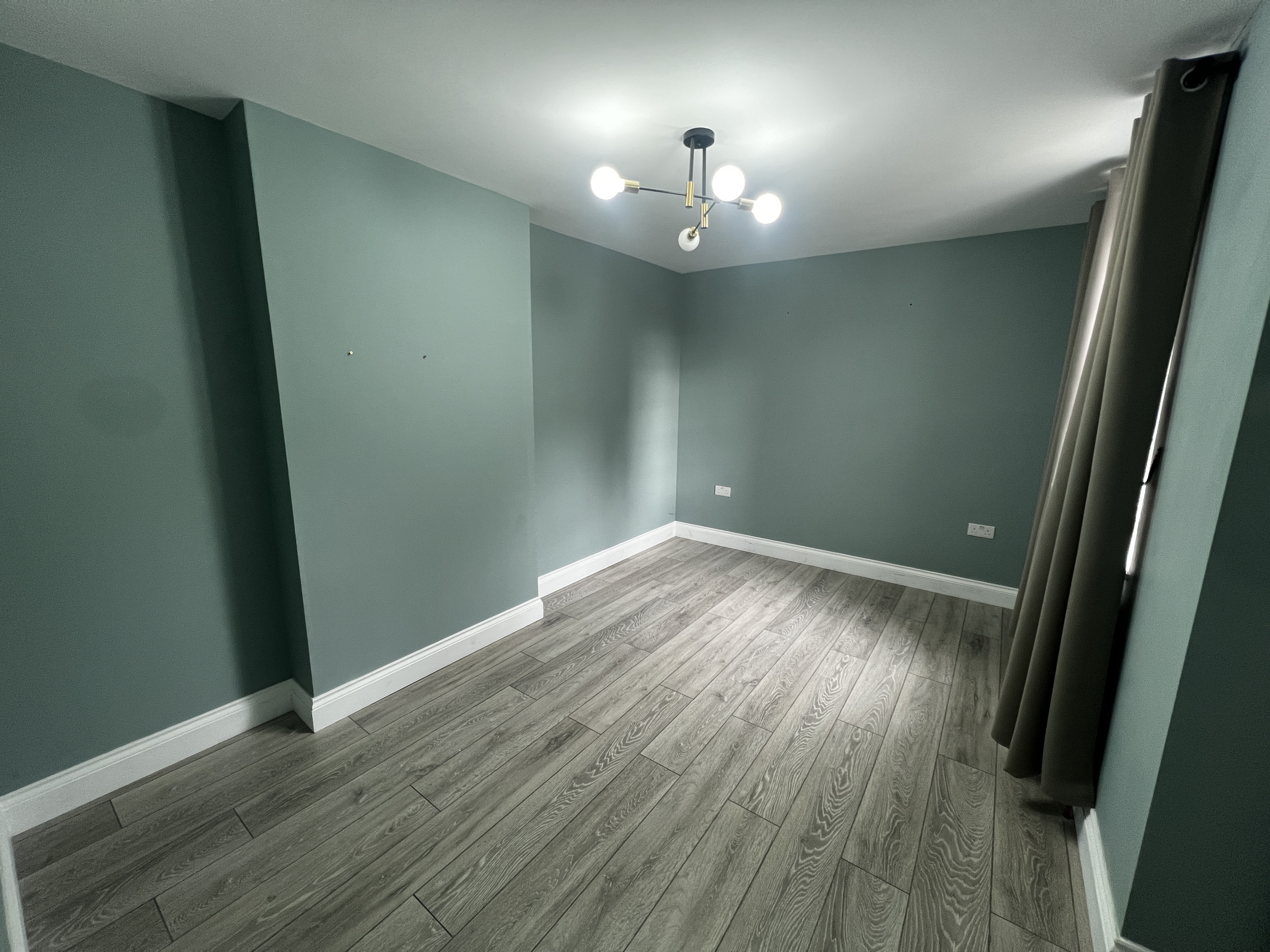 VACANT/INVESTMENT - Freehold Mid Terrace Building