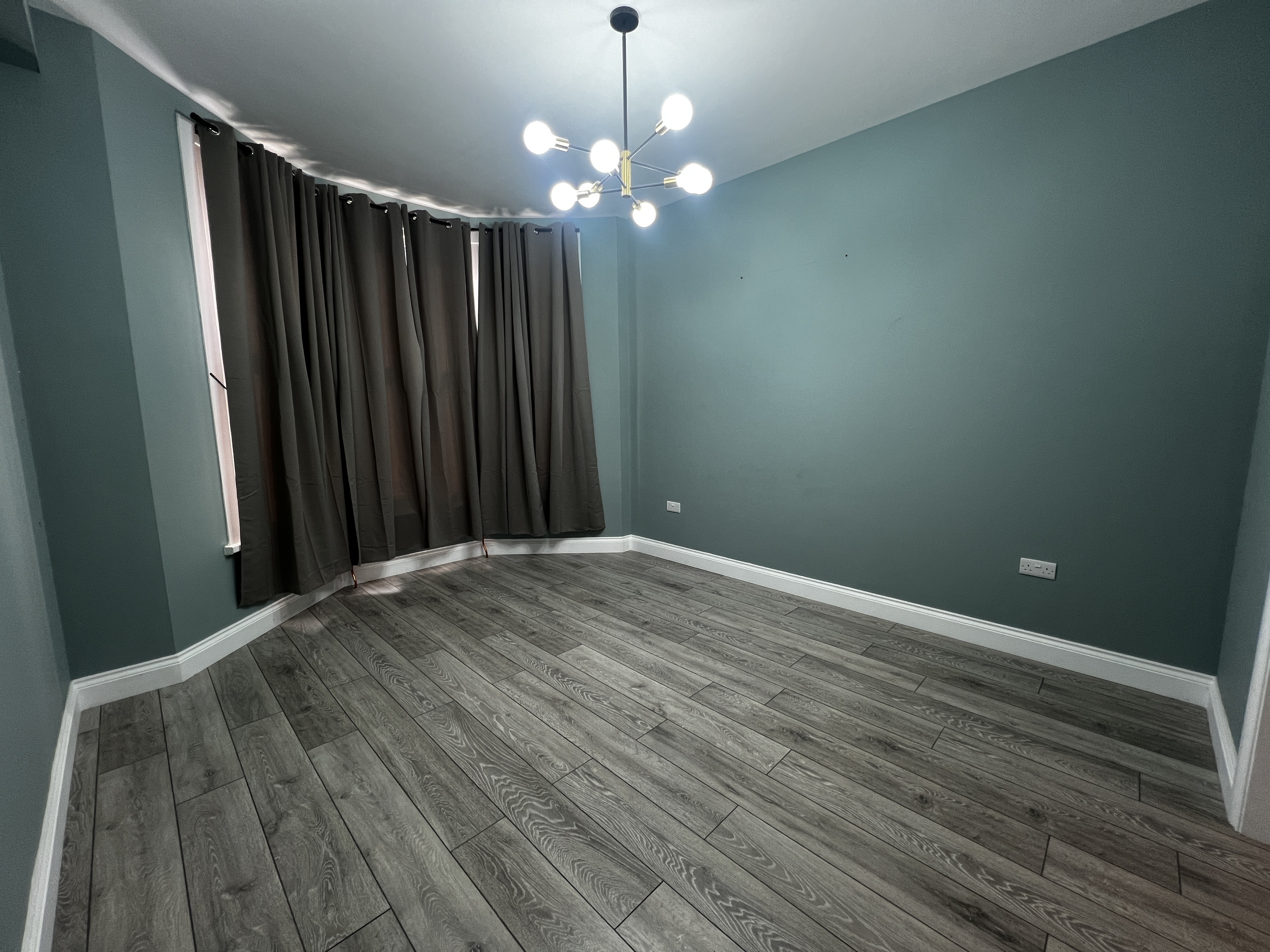 VACANT/INVESTMENT - Freehold Mid Terrace Building