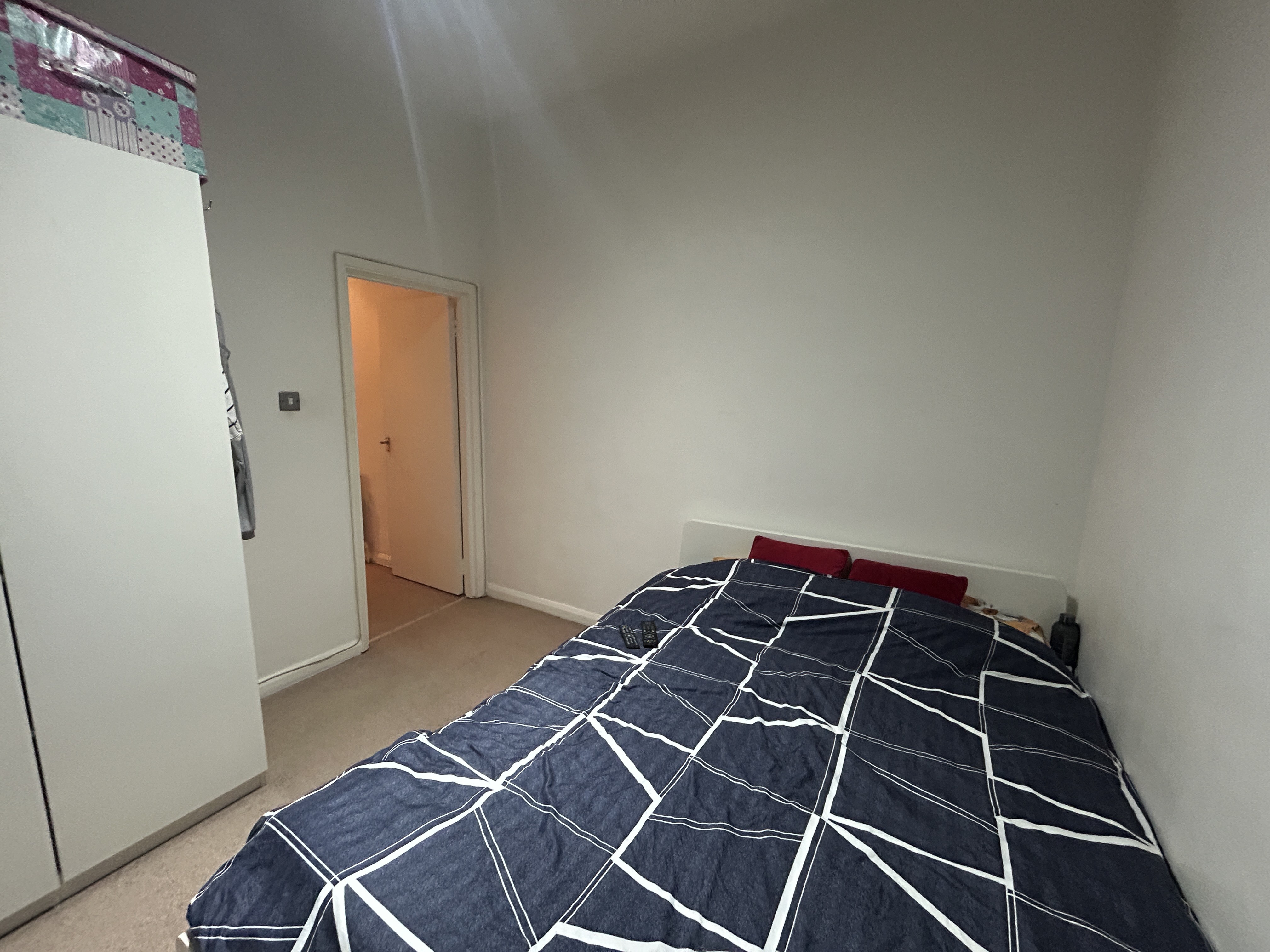 INVESTMENT - Leasehold Self Contained First Floor Flat