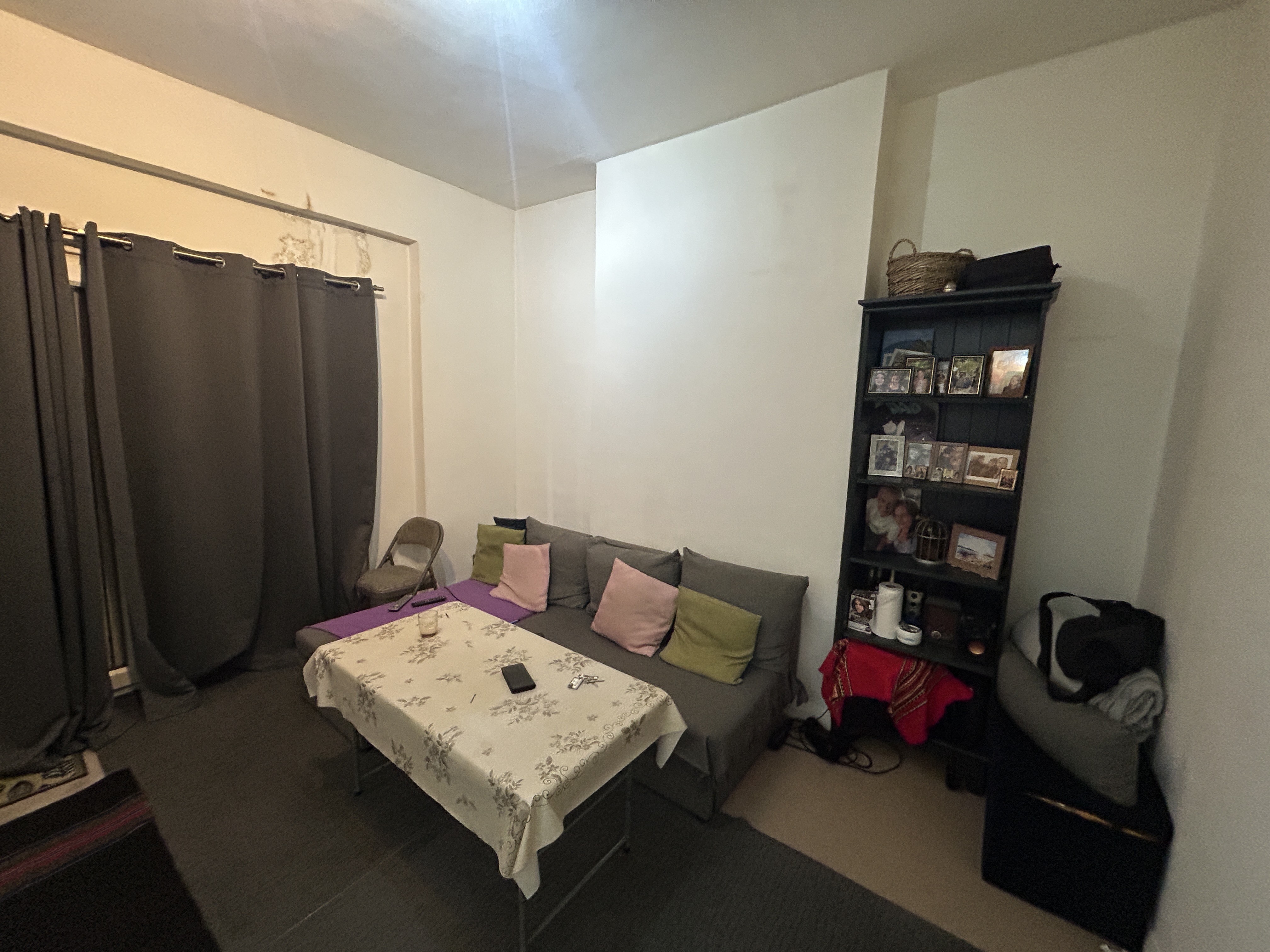 INVESTMENT - Leasehold Self Contained First Floor Flat