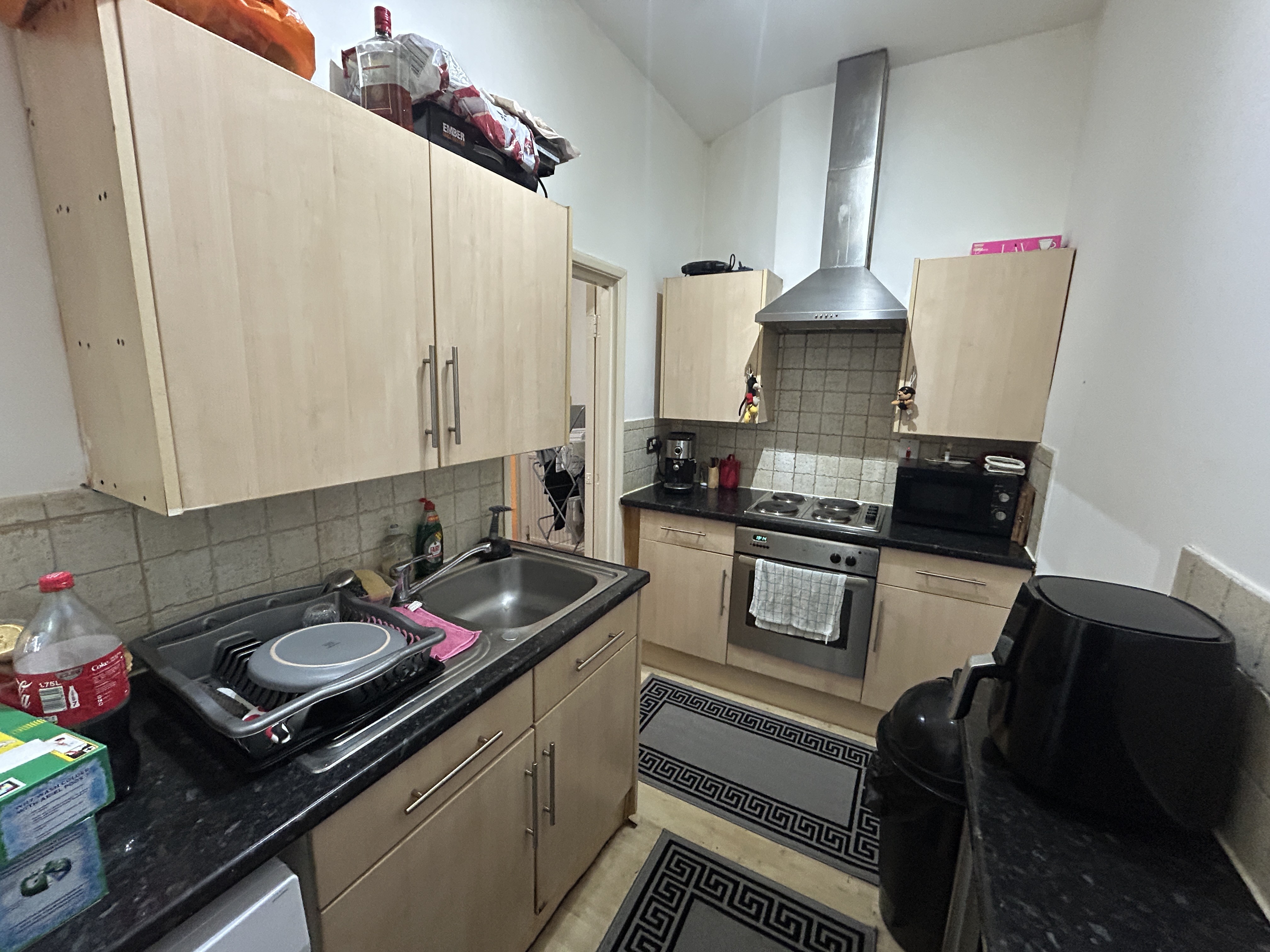 INVESTMENT - Leasehold Self Contained First Floor Flat