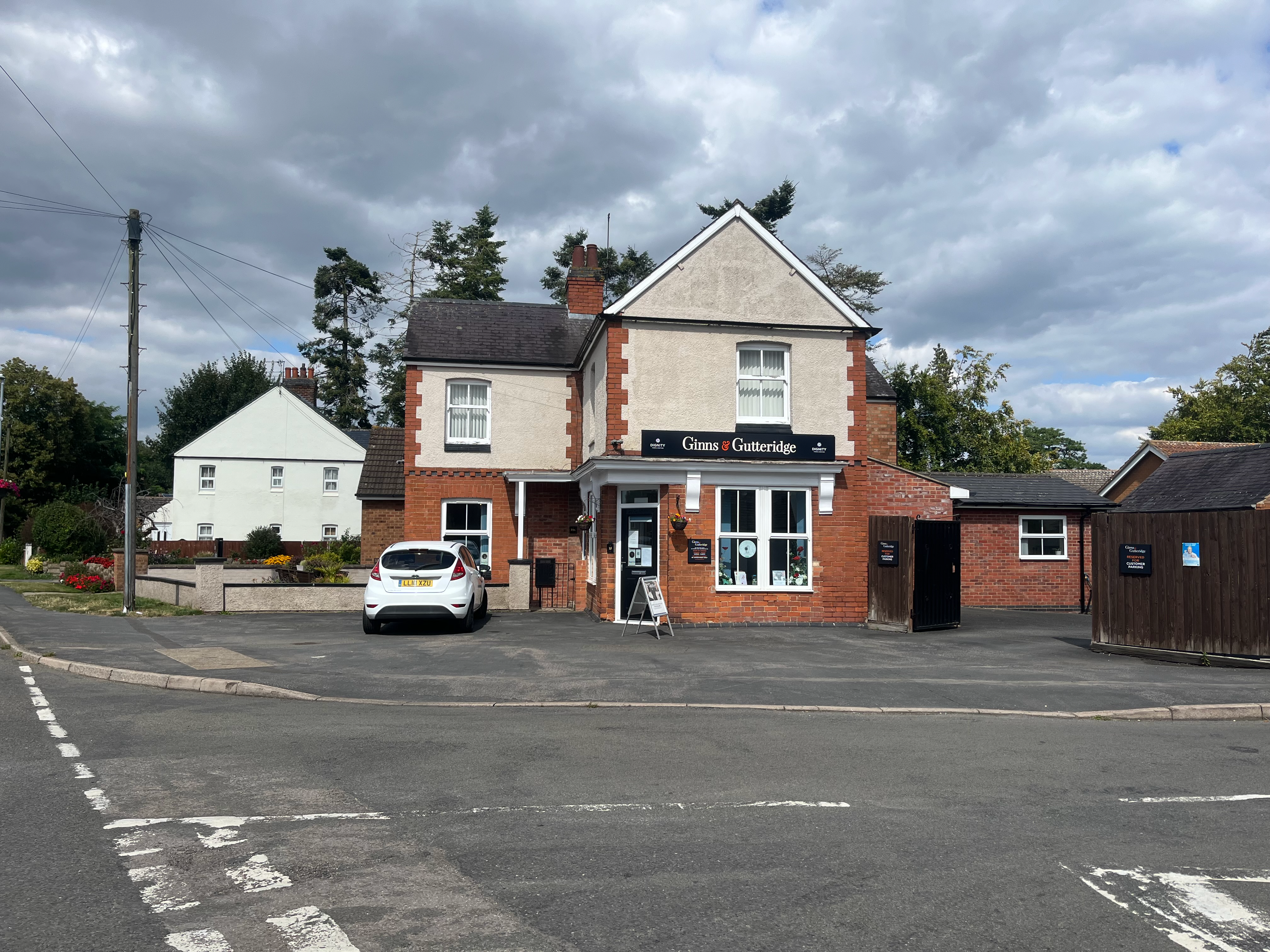 VACANT - Long Leasehold Self Contained First Floor Flat