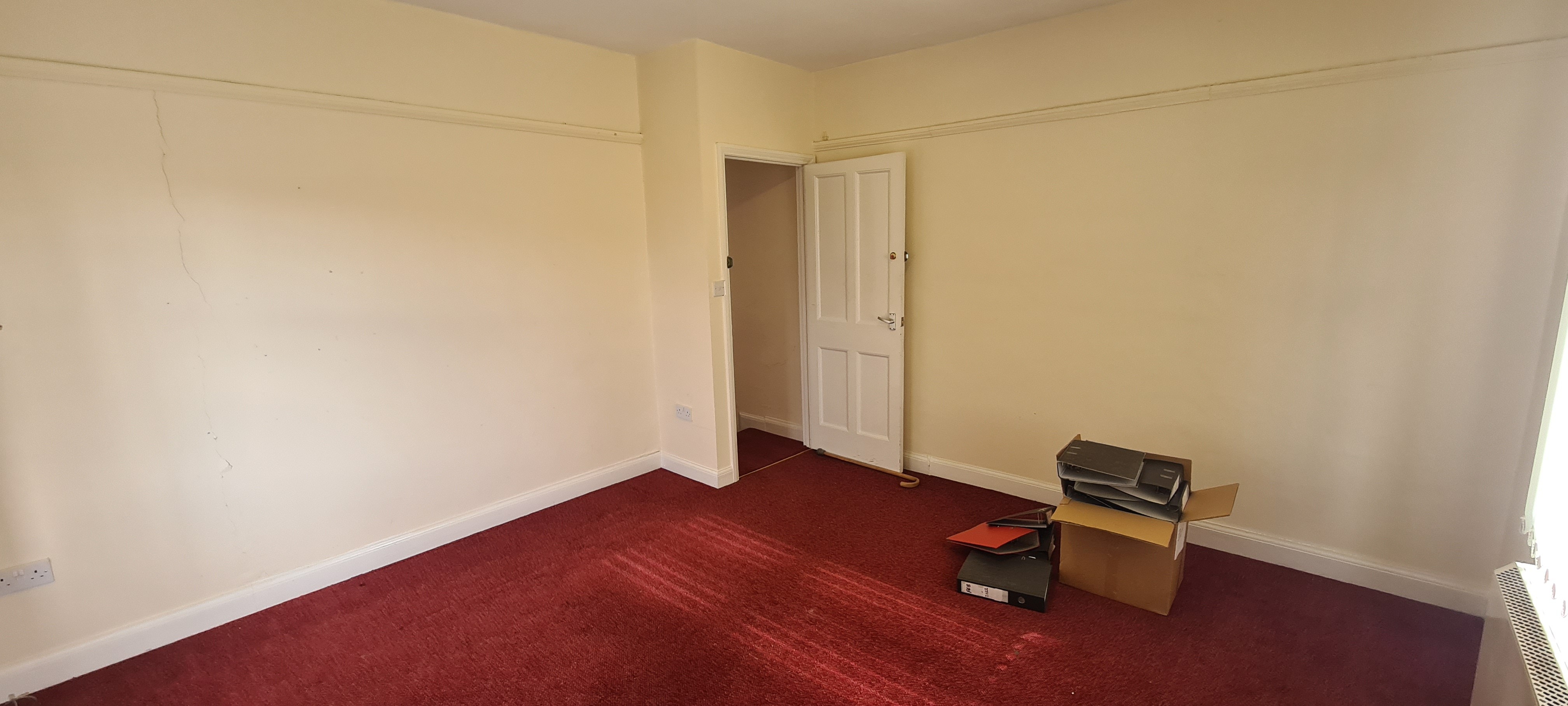 VACANT - Long Leasehold Self Contained First Floor Flat