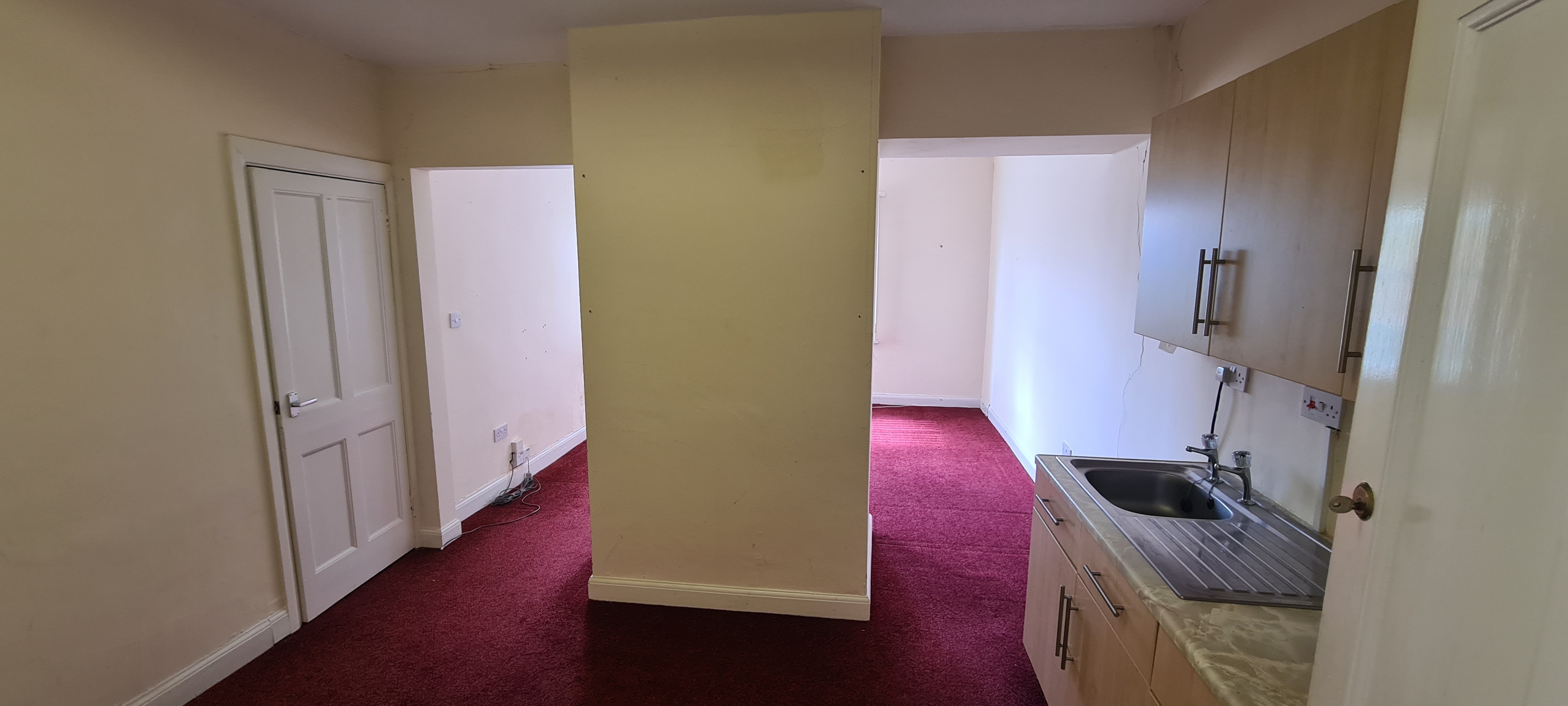 VACANT - Long Leasehold Self Contained First Floor Flat
