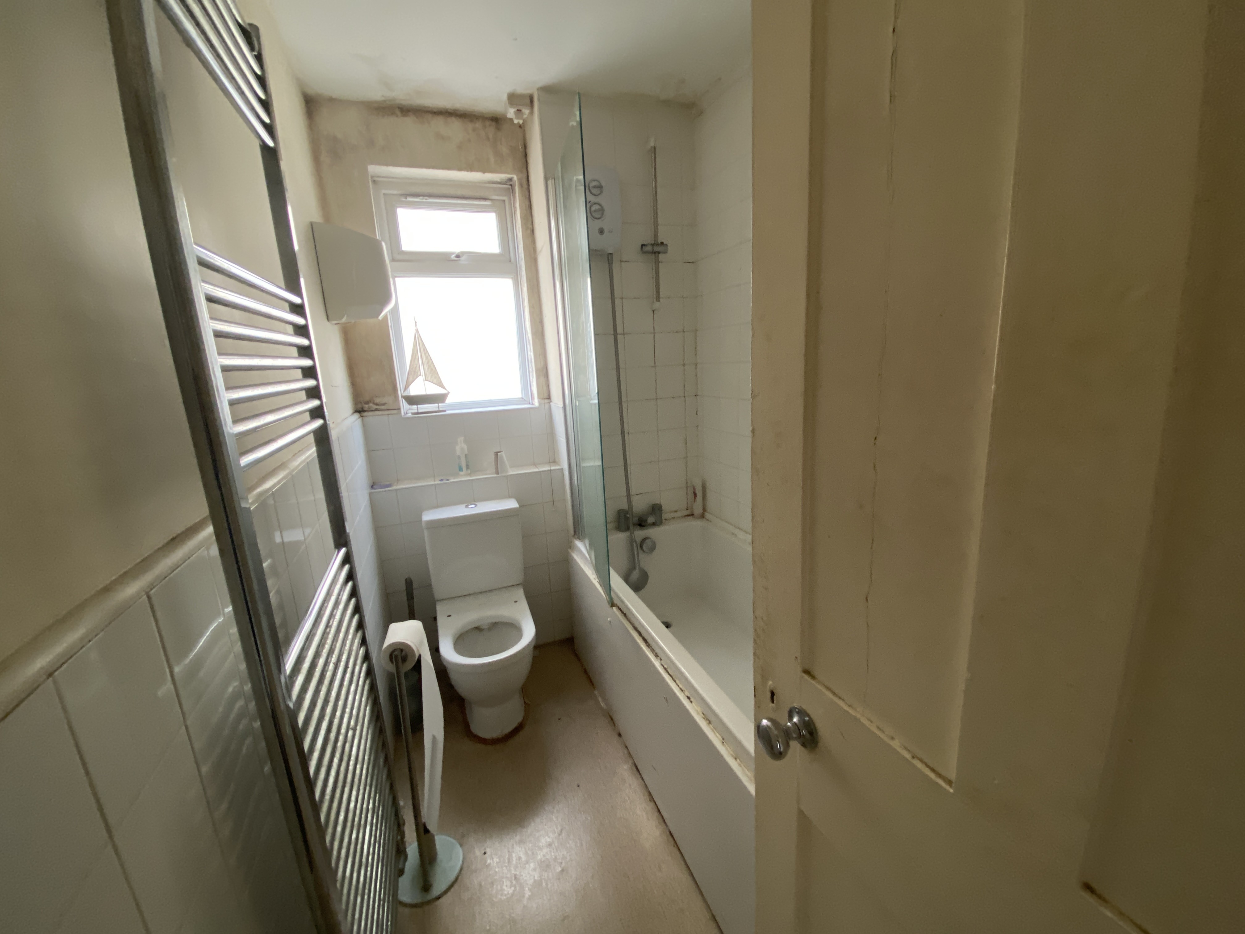 VACANT - Freehold Semi-Detached House 