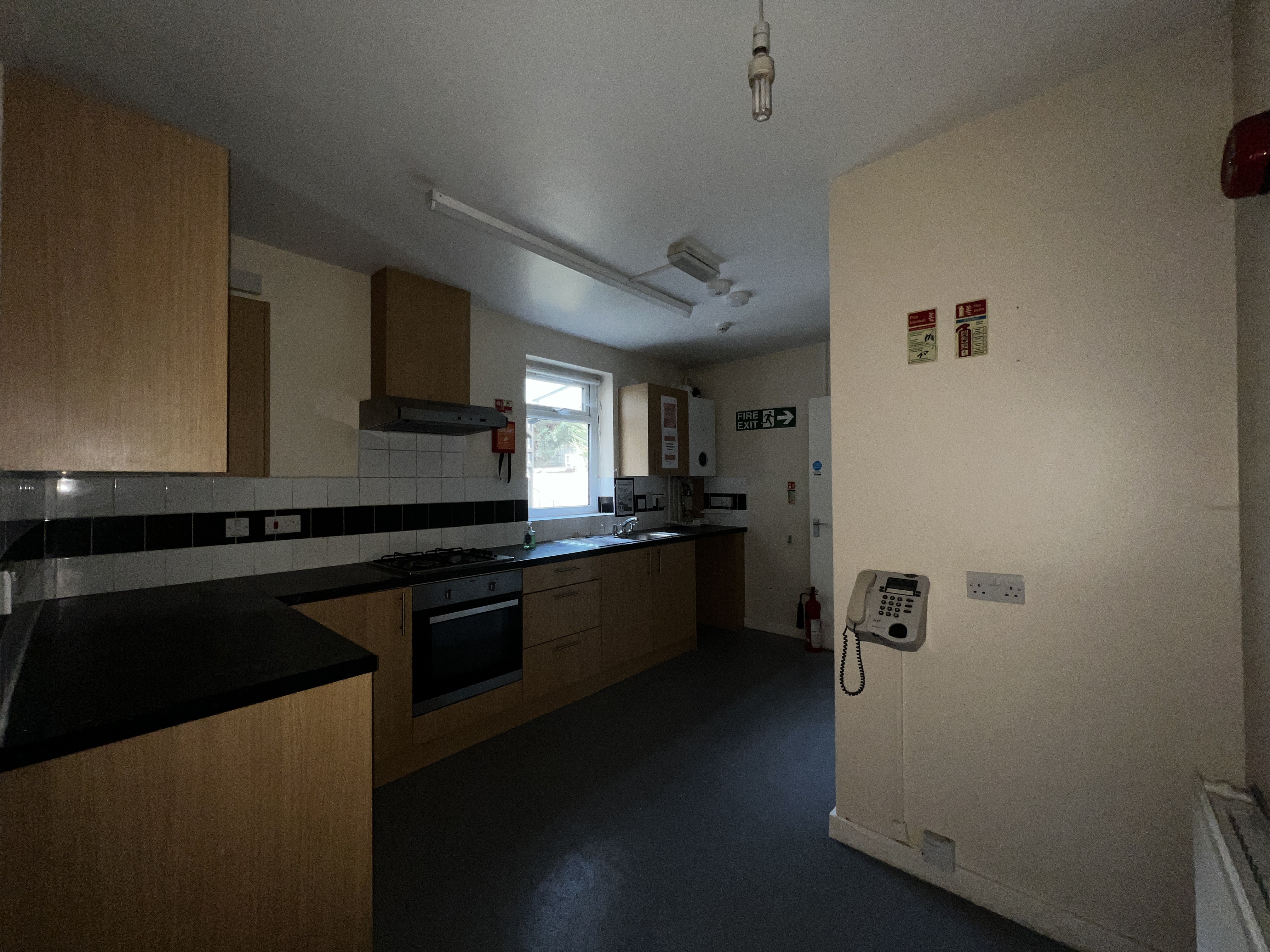 VACANT - Freehold Mid Terrace Building