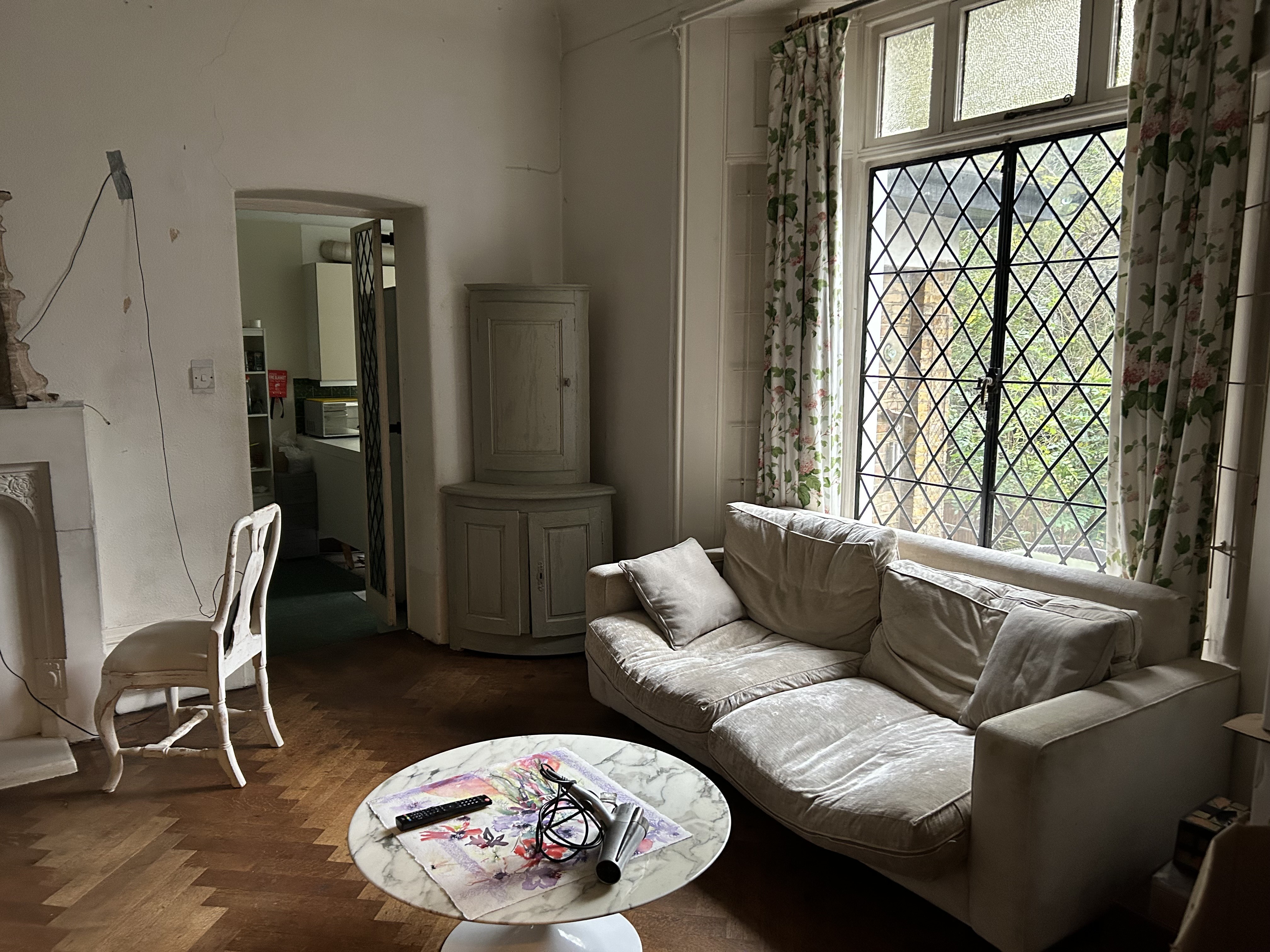 VACANT - Freehold  Attractive Victorian Detached Mansion Building with Garage