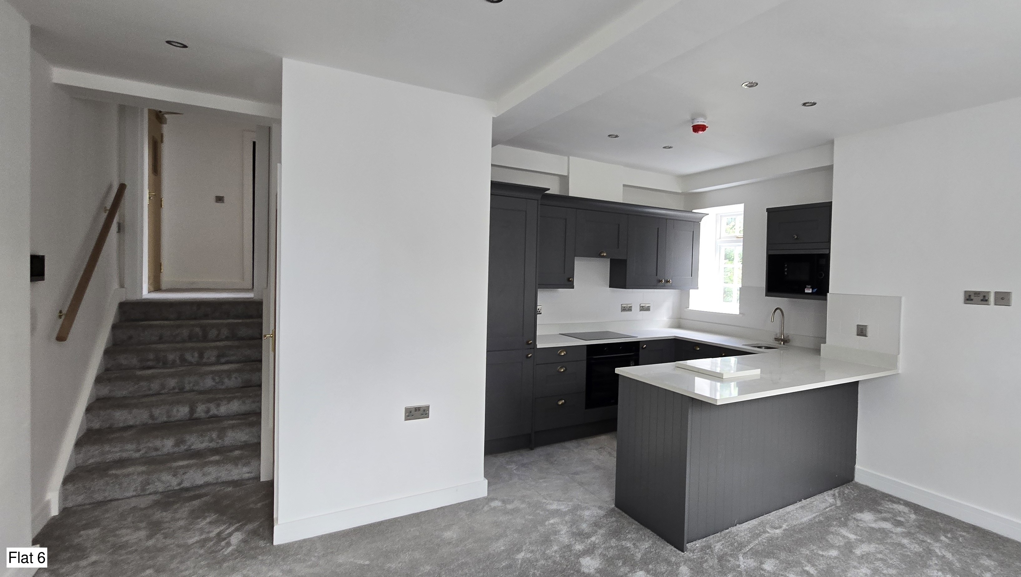 INVESTMENT - Freehold Detached Block of Flats 