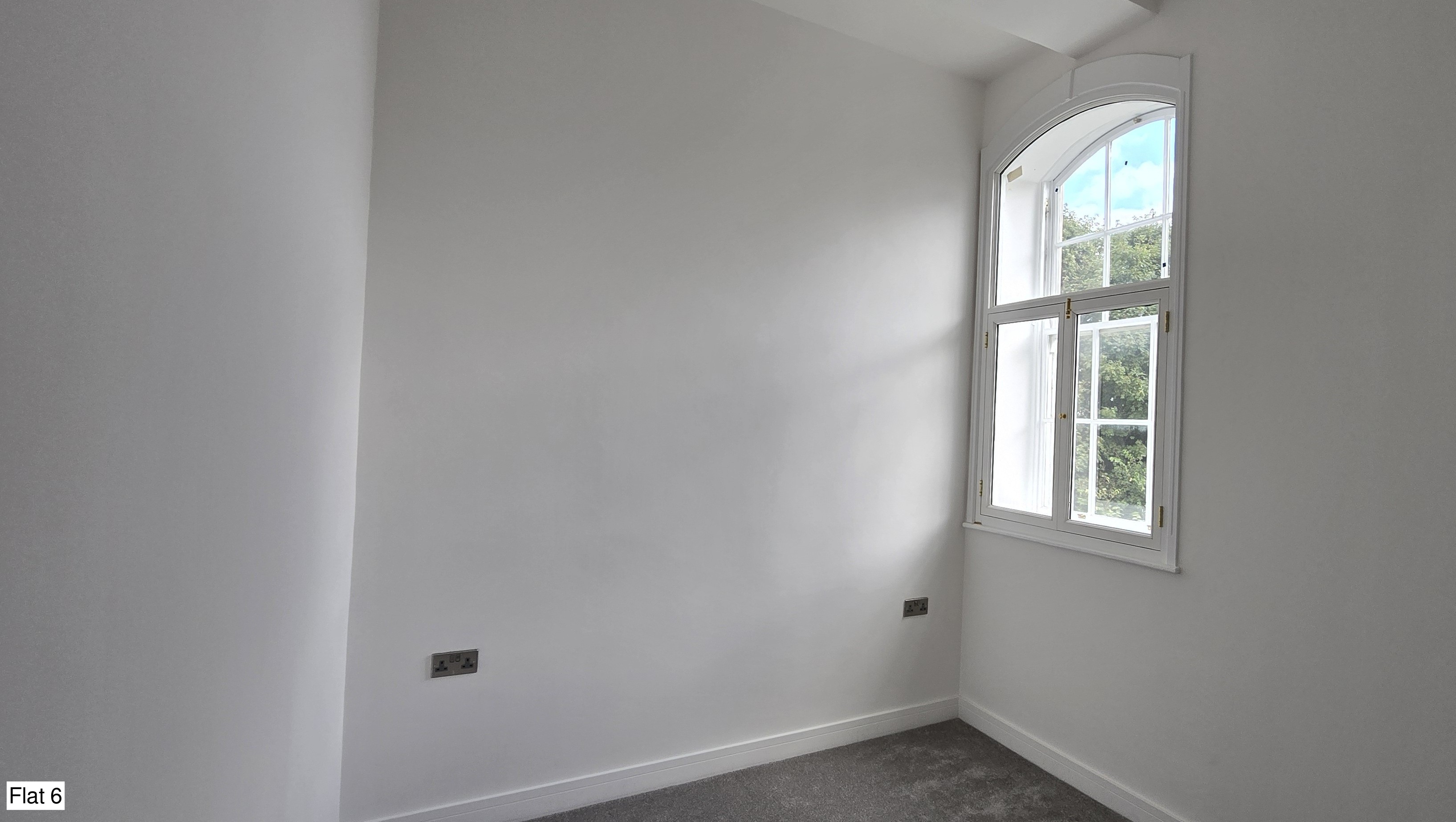 INVESTMENT - Freehold Detached Block of Flats 