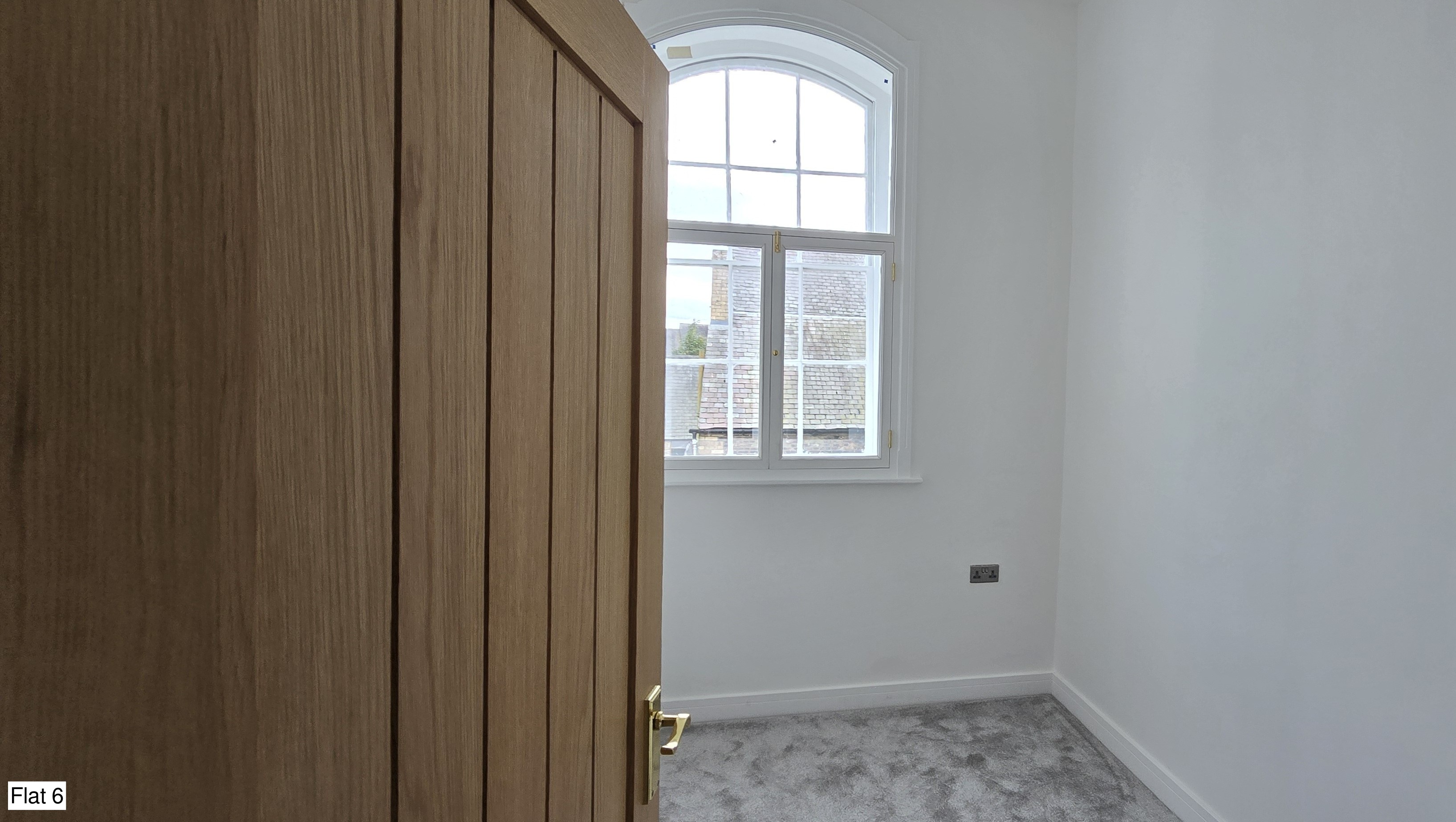 INVESTMENT - Freehold Detached Block of Flats 
