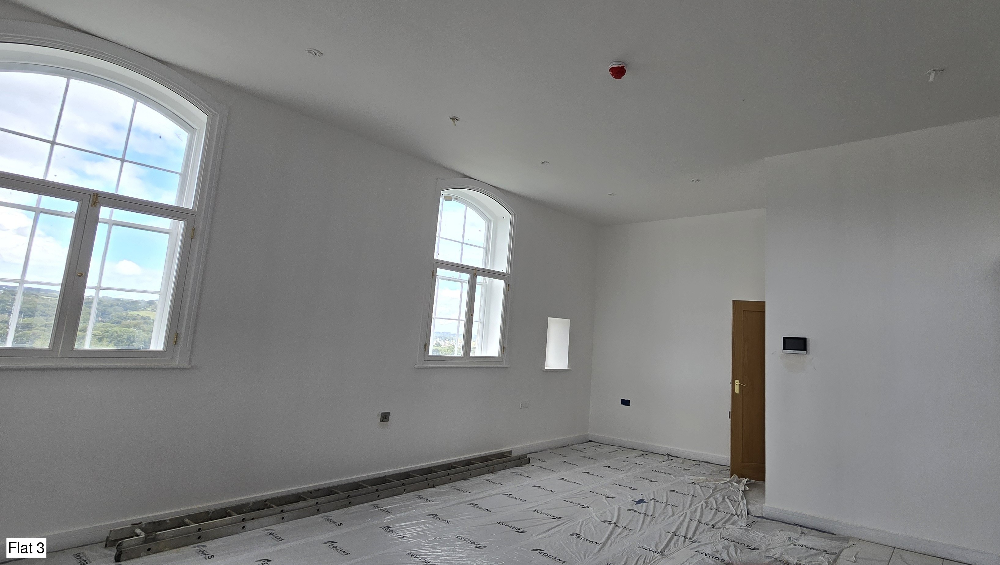 INVESTMENT - Freehold Detached Block of Flats 