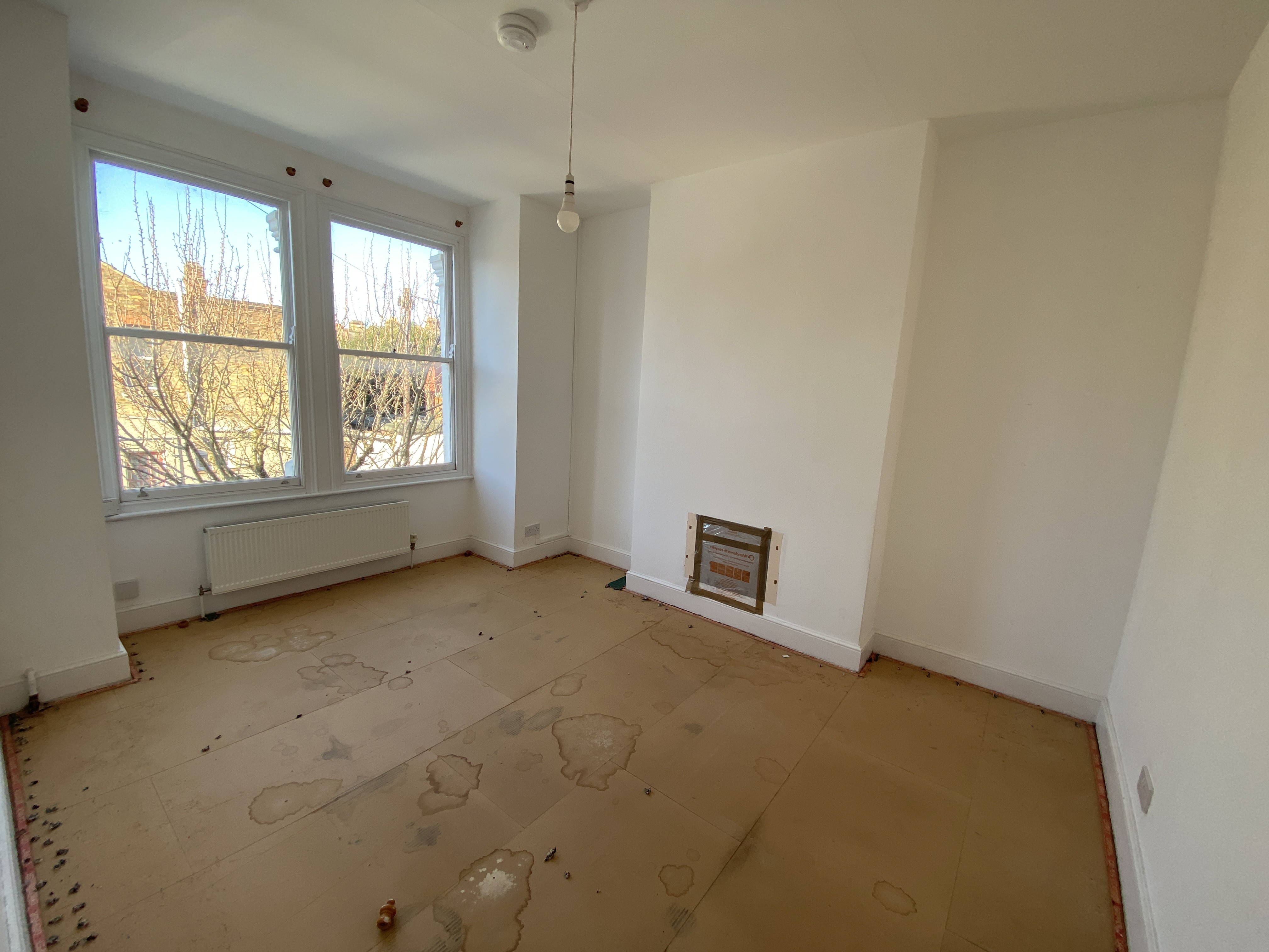 VACANT - Leasehold Self Contained First Floor Flat