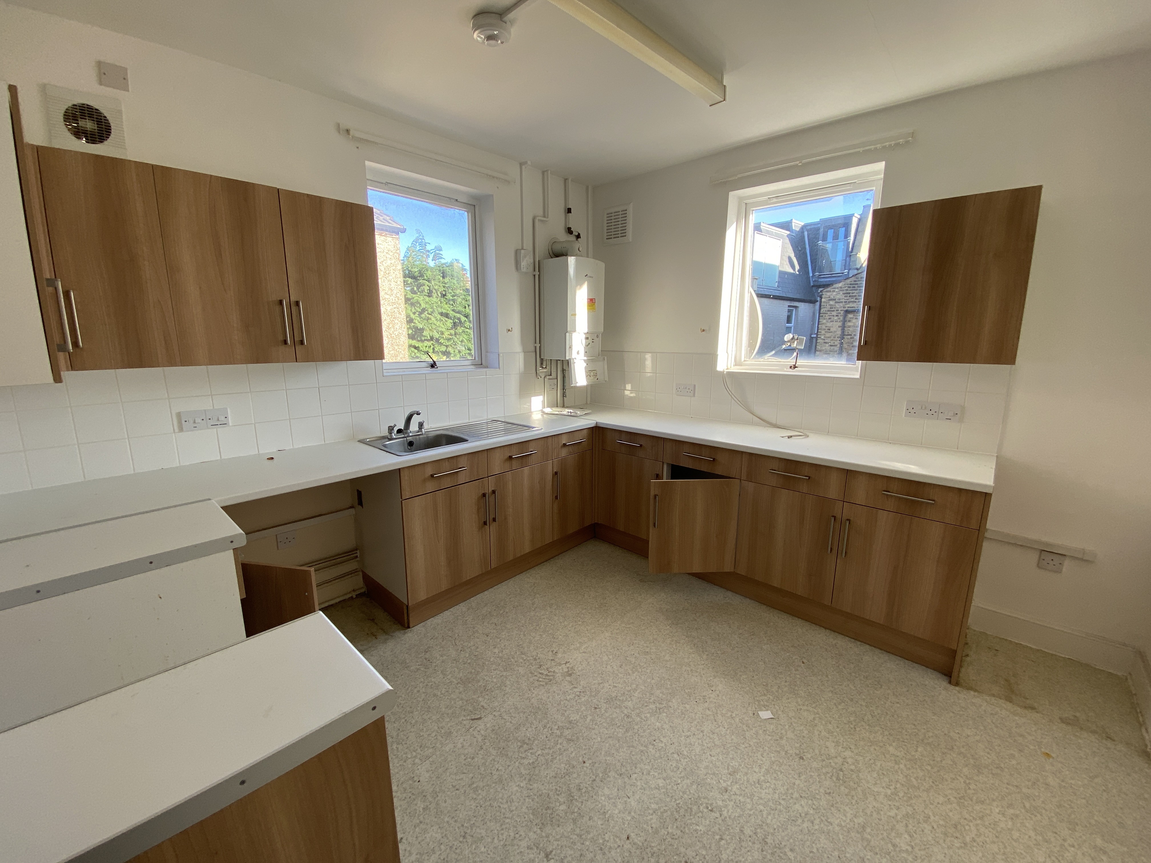 VACANT - Leasehold Self Contained First Floor Flat